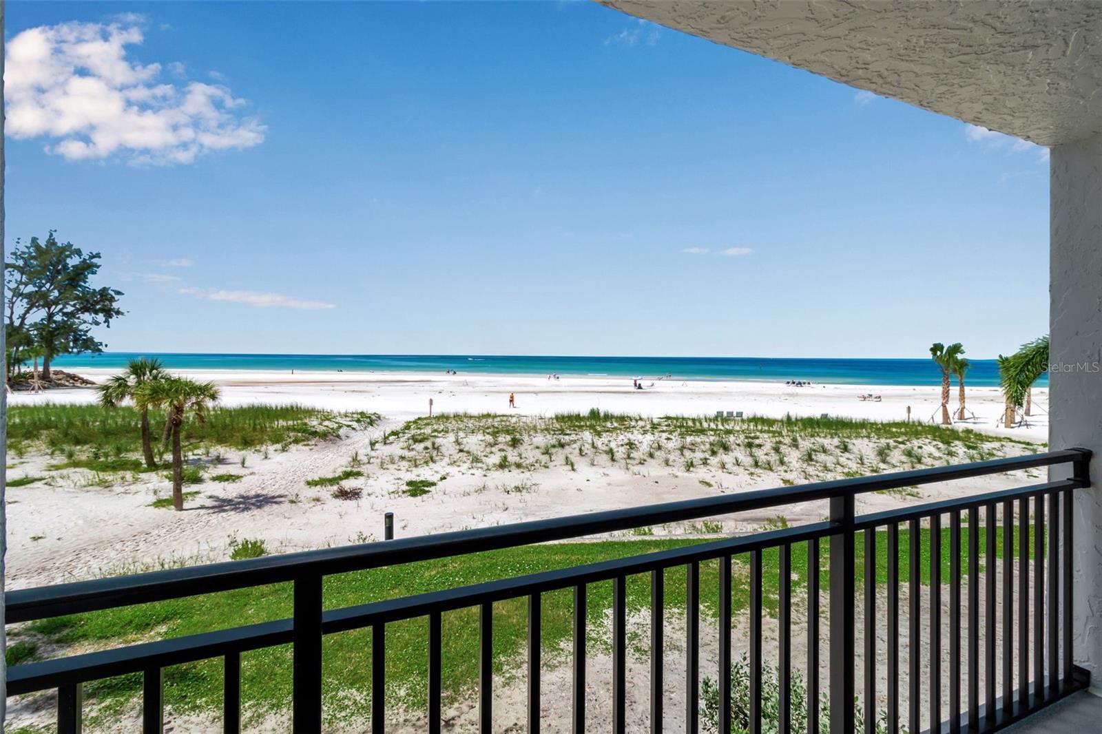 19 WHISPERING SANDS DR #203