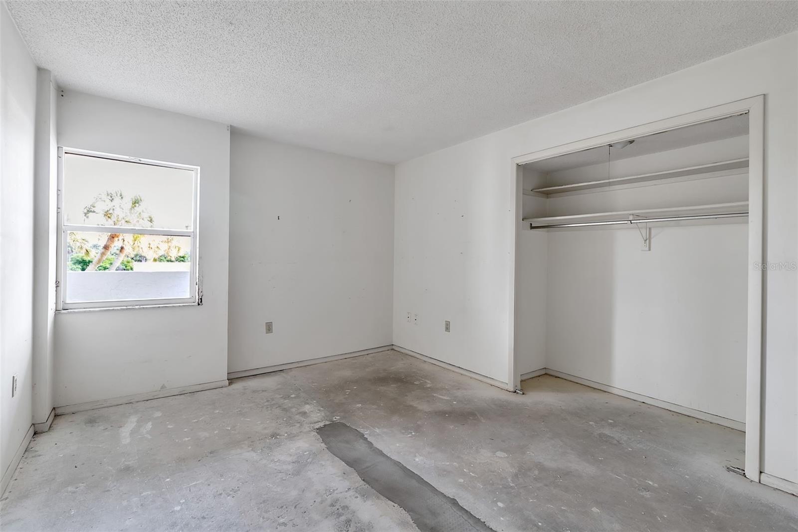 19 WHISPERING SANDS DR #203