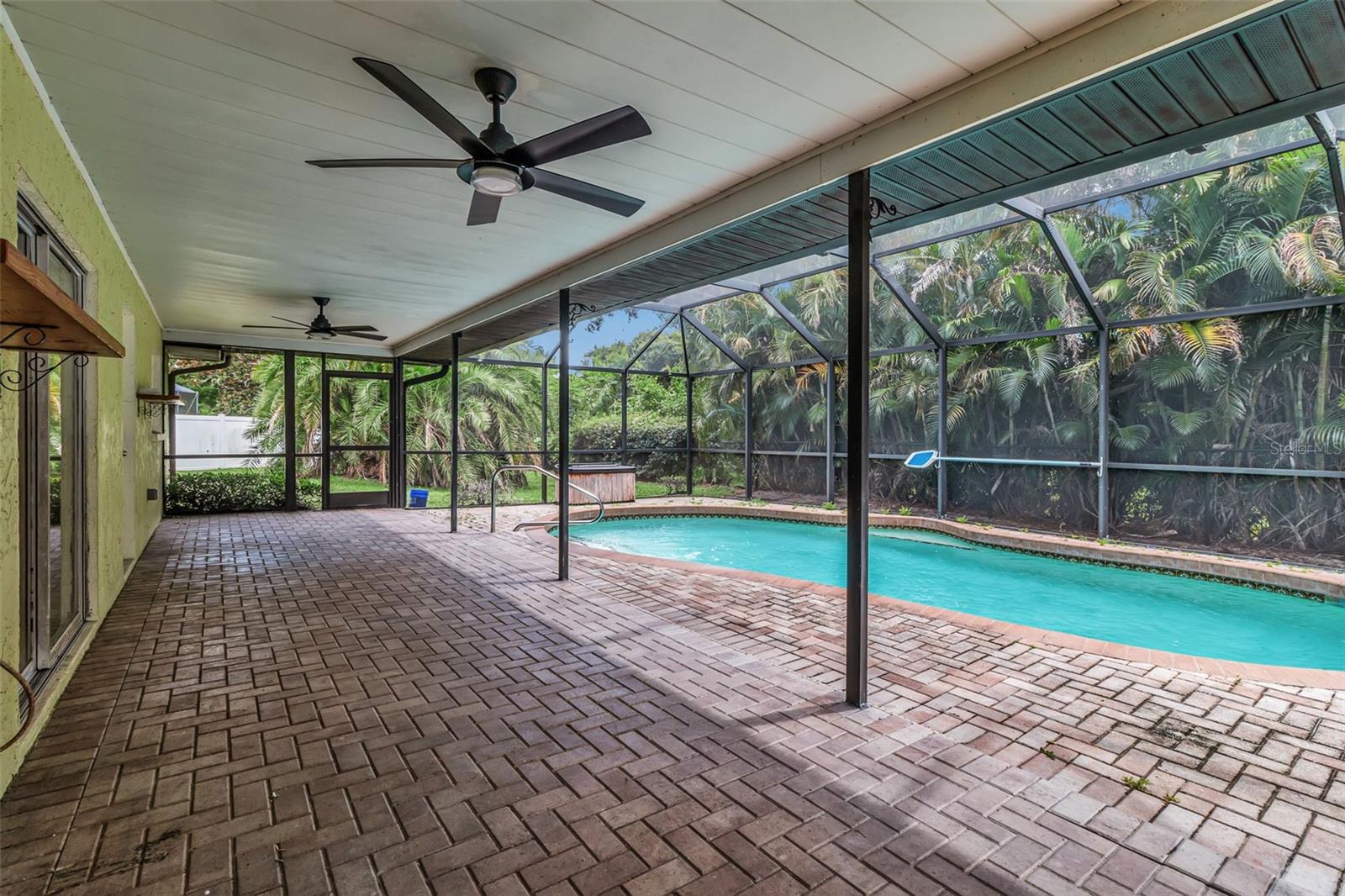 155 MIMOSA CIR