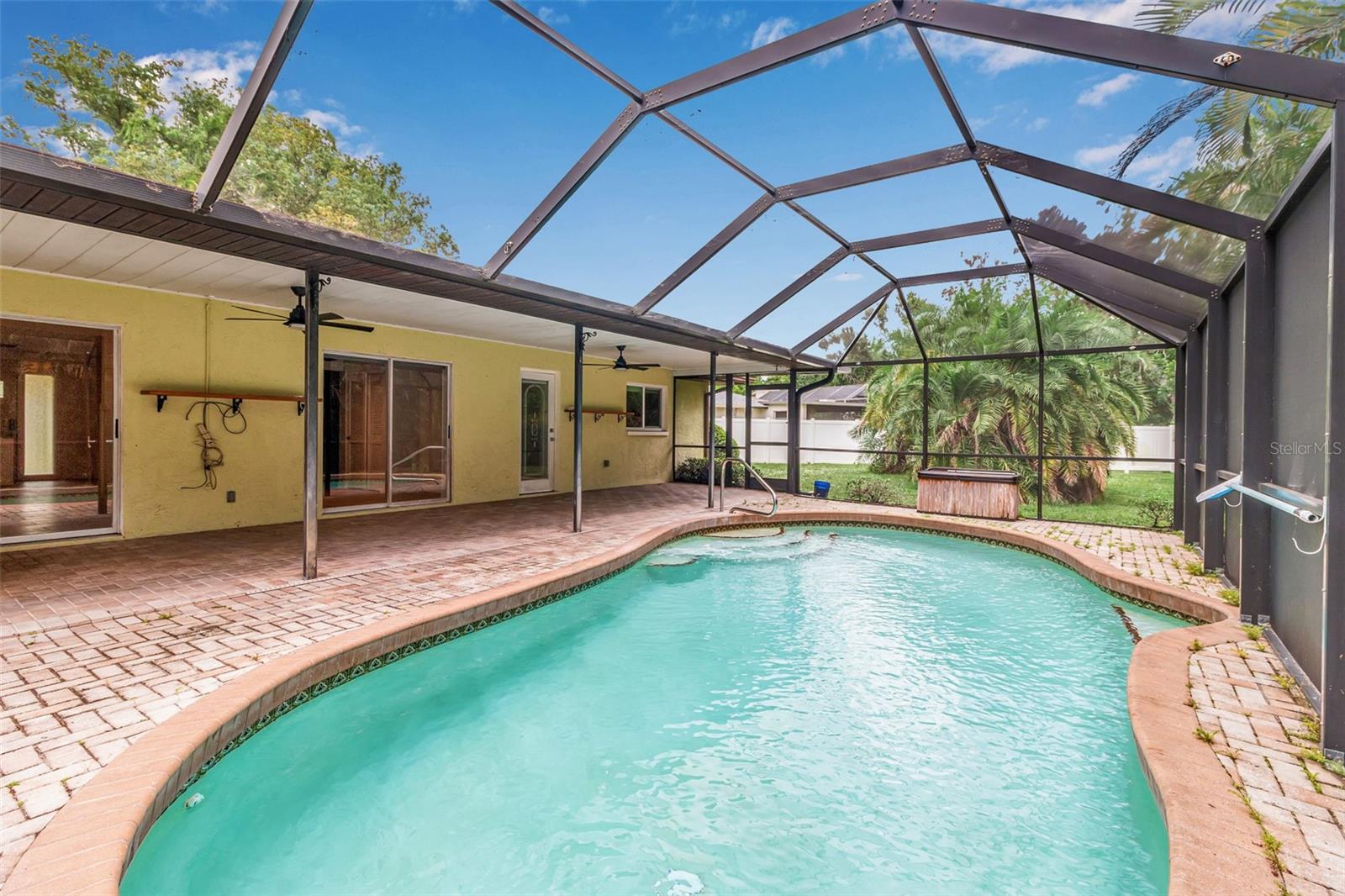 155 MIMOSA CIR