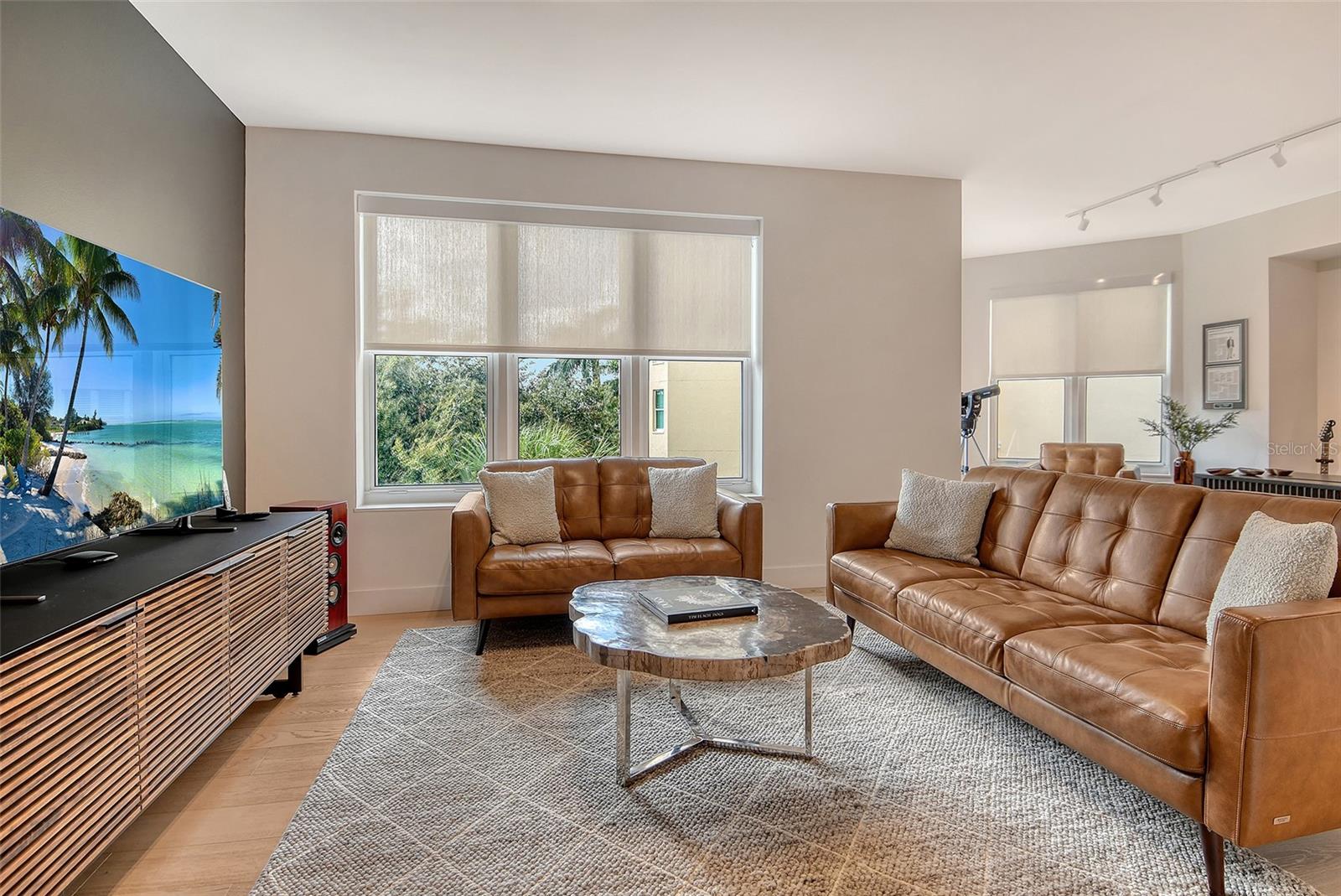 401 NORTH POINT RD #404