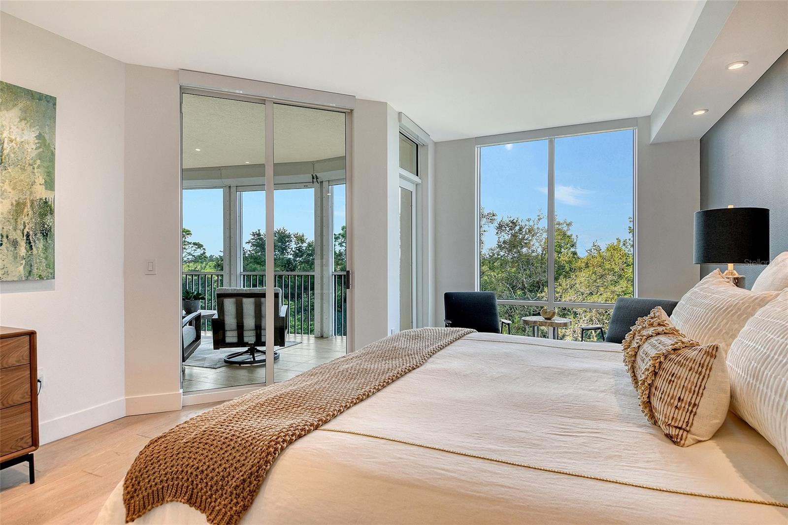 401 NORTH POINT RD #404