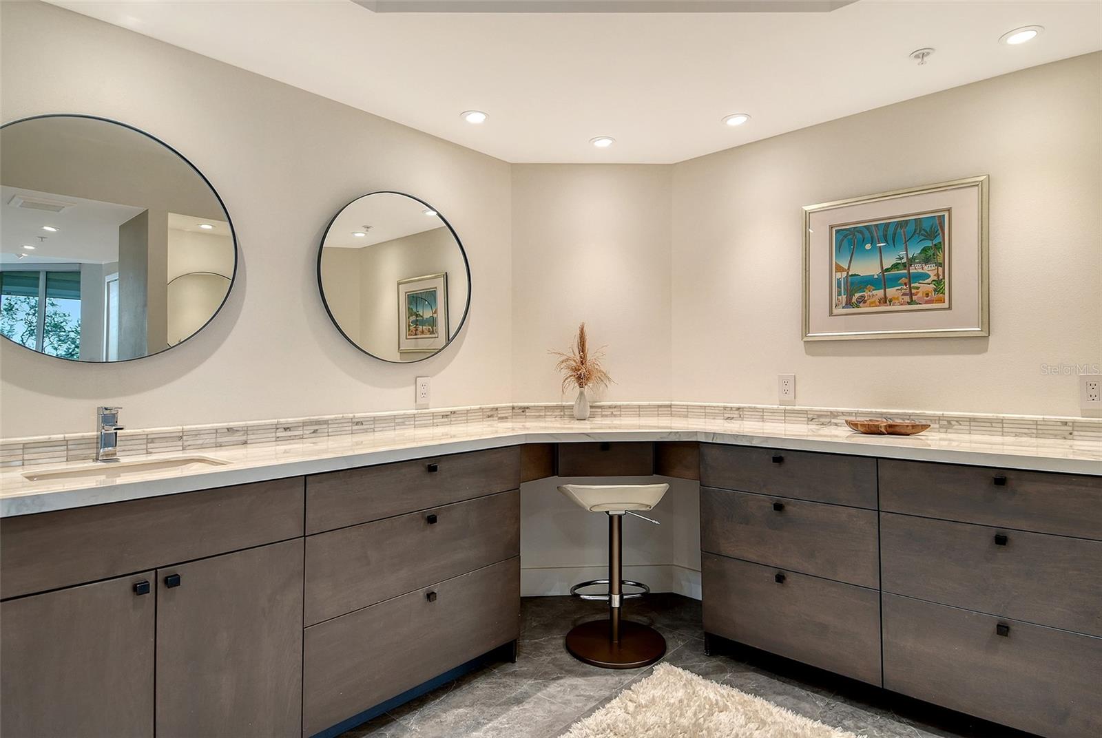 401 NORTH POINT RD #404