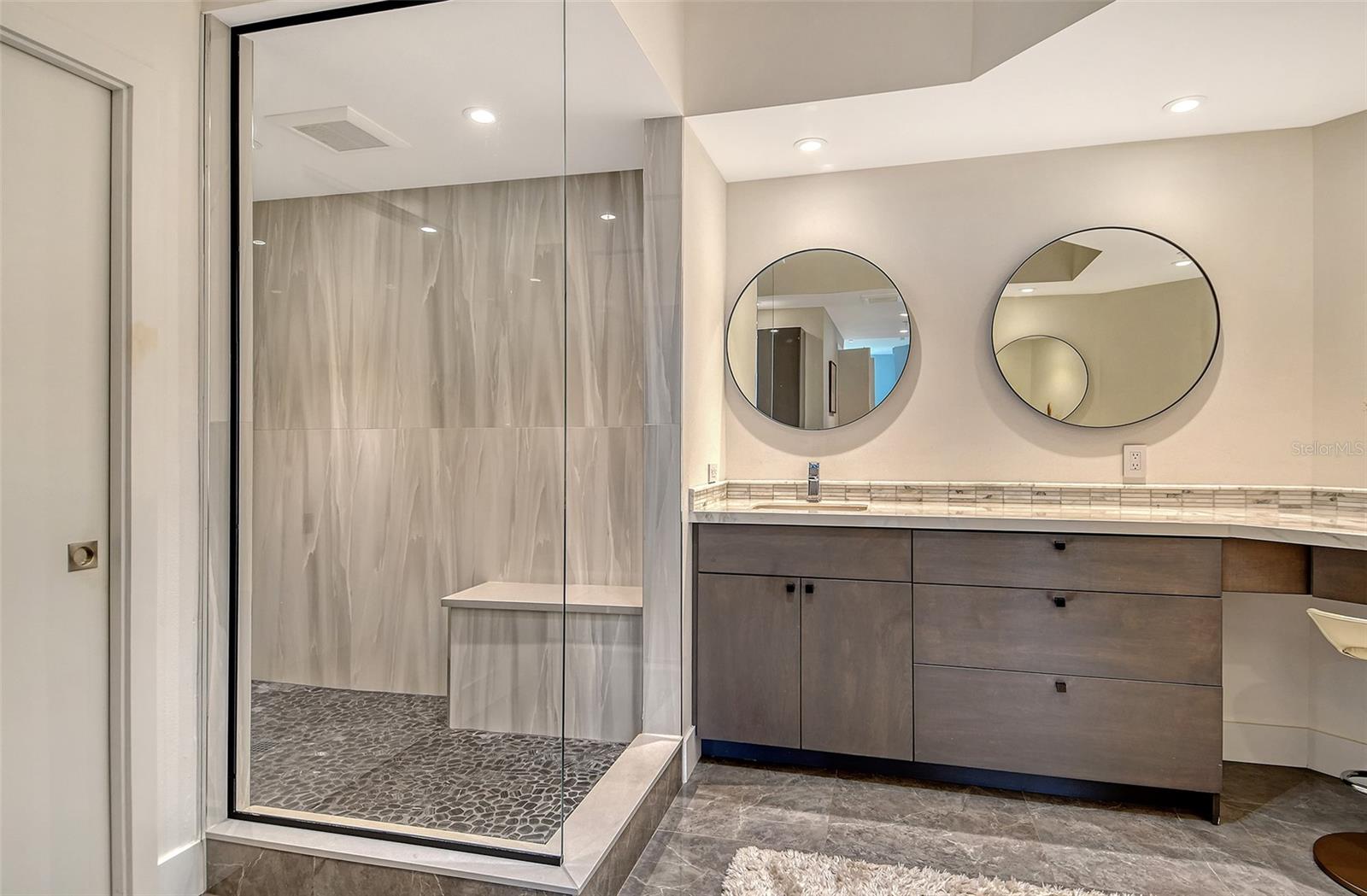 401 NORTH POINT RD #404