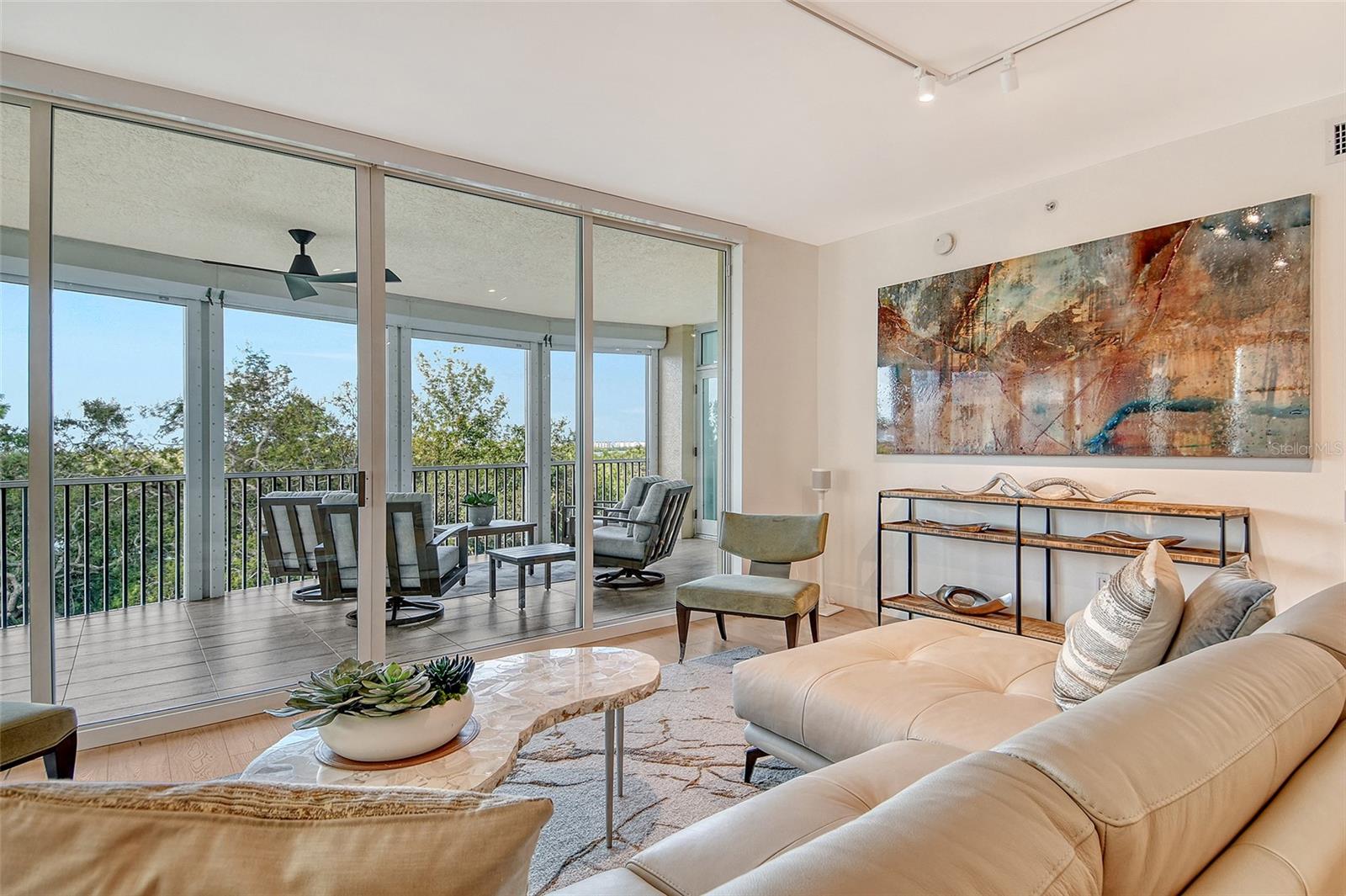 401 NORTH POINT RD #404