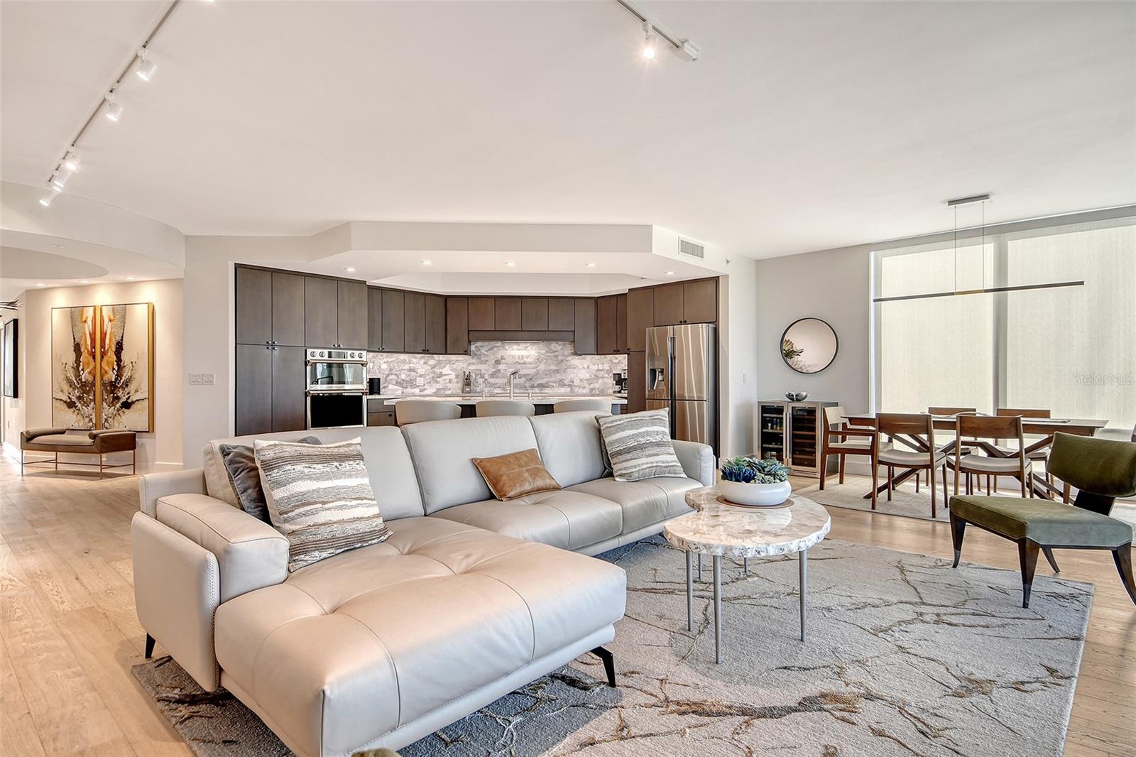 401 NORTH POINT RD #404