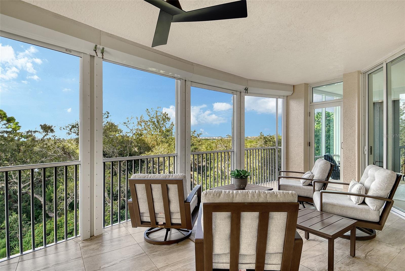 401 NORTH POINT RD #404