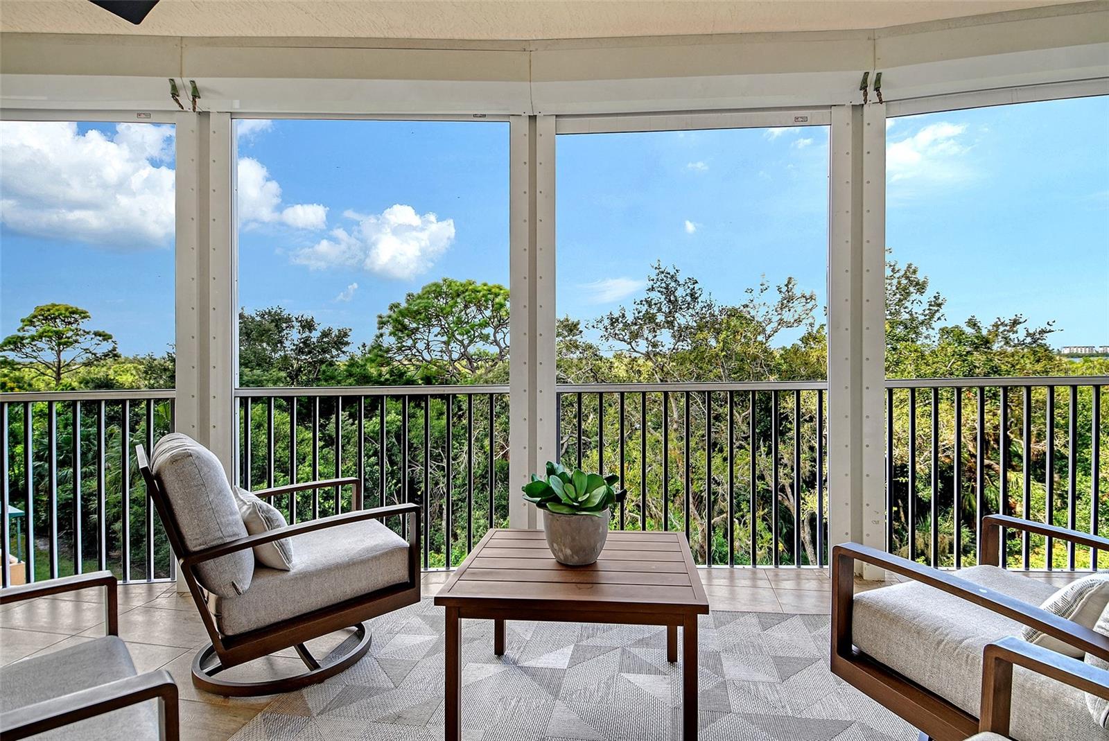 401 NORTH POINT RD #404