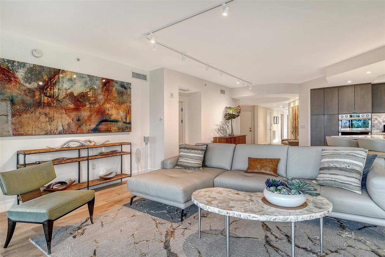 401 NORTH POINT RD #404