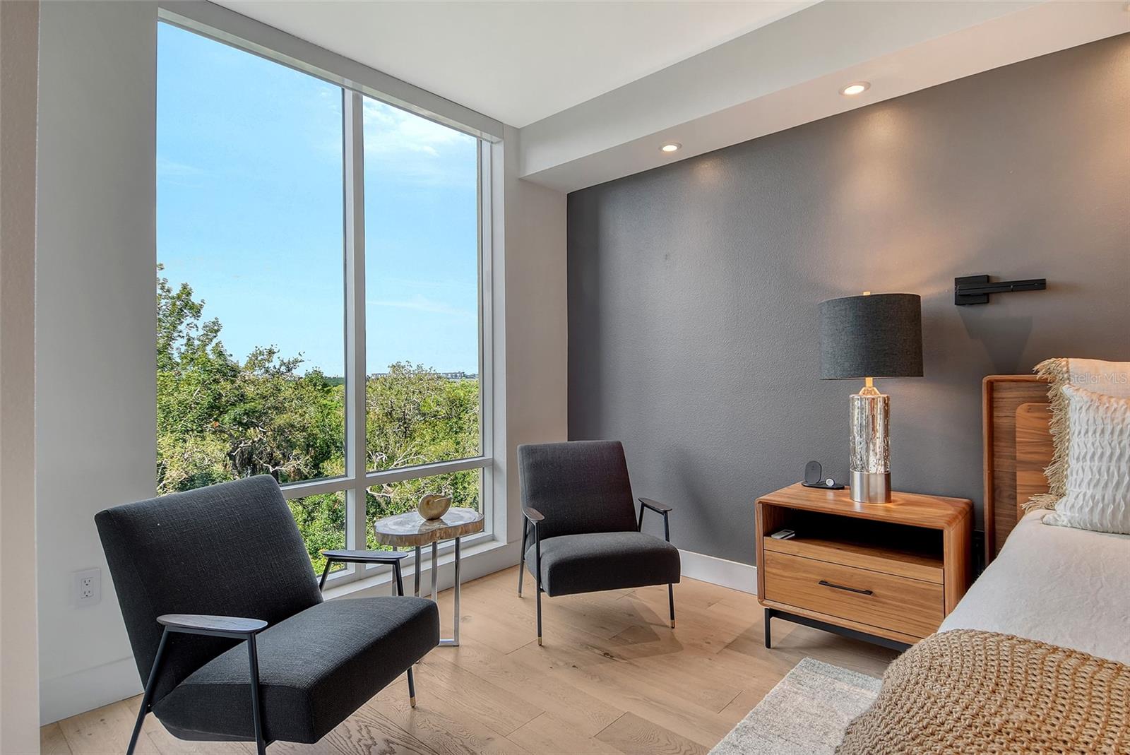 401 NORTH POINT RD #404