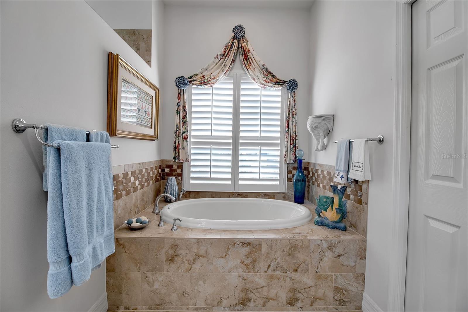 3795 EAGLE HAMMOCK DR