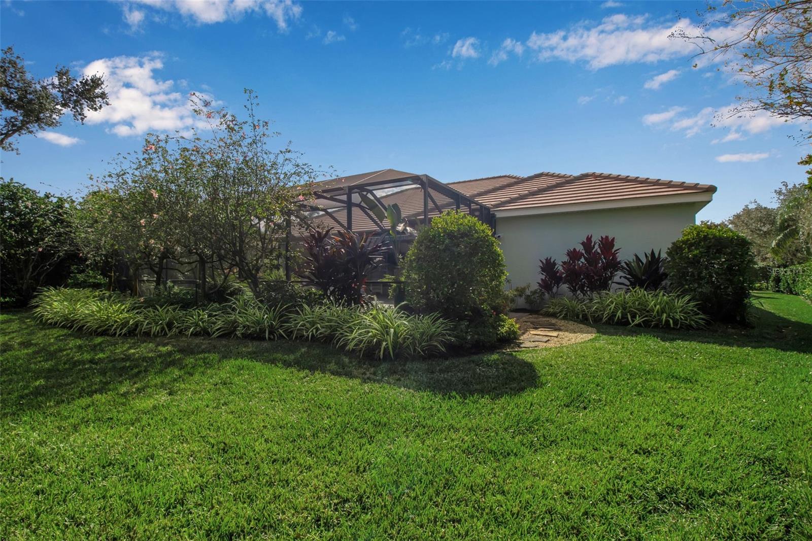 3795 EAGLE HAMMOCK DR