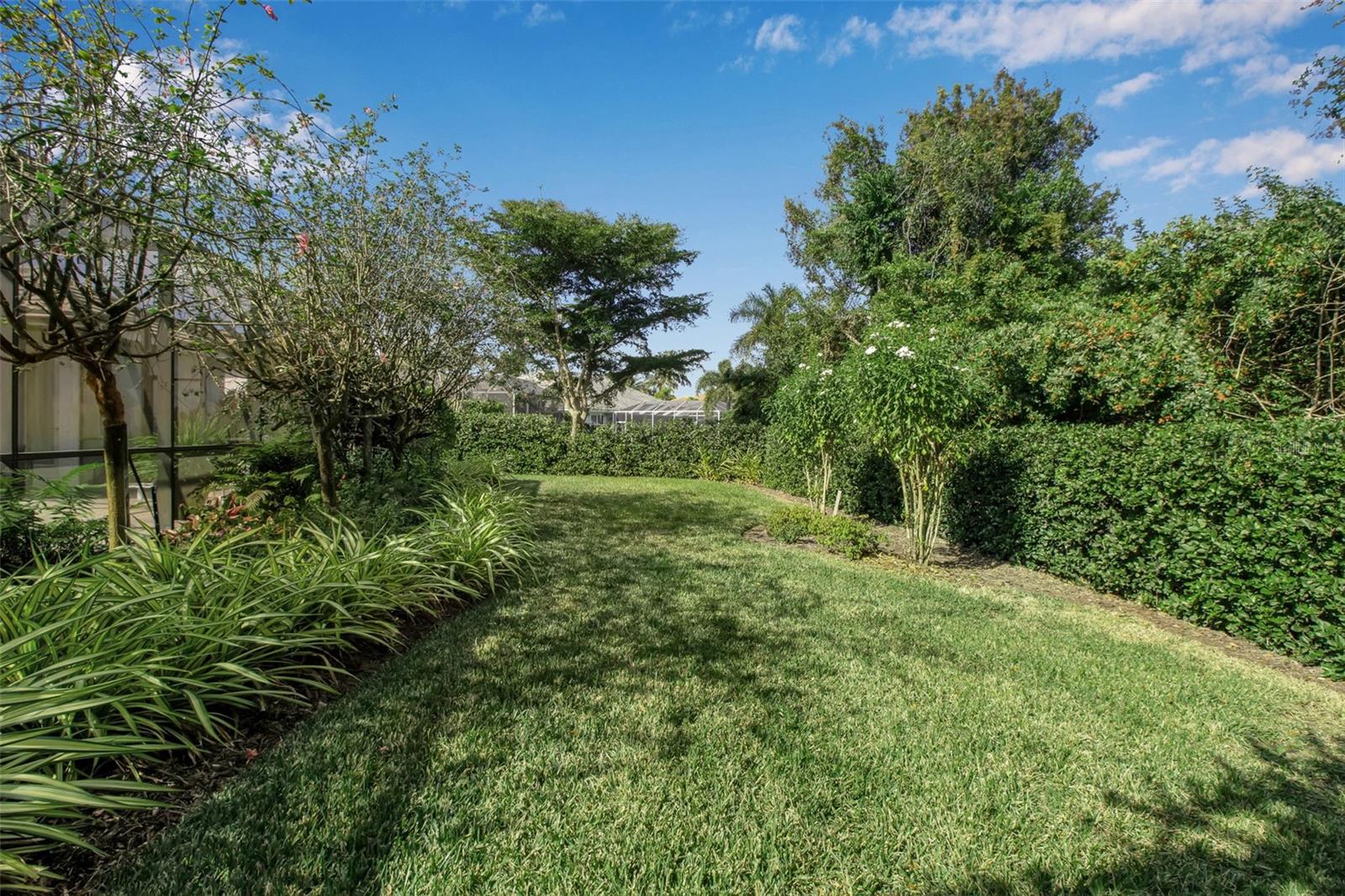 3795 EAGLE HAMMOCK DR