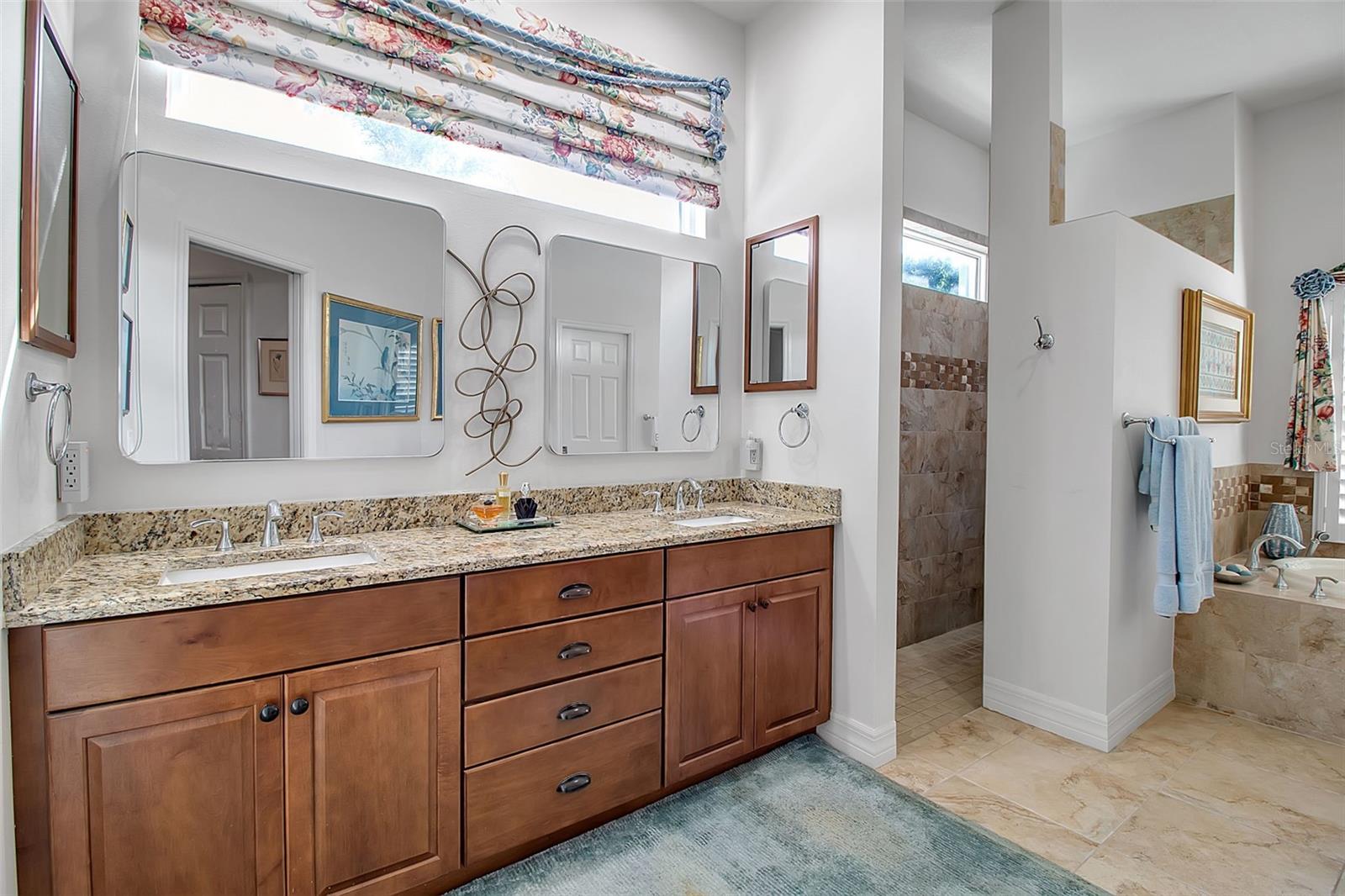 3795 EAGLE HAMMOCK DR