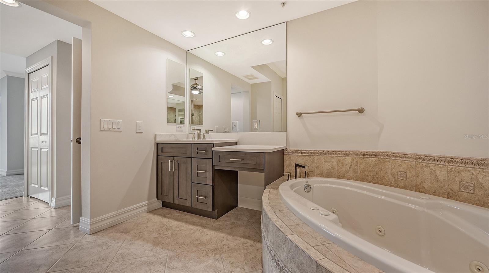 401 N POINT RD #603