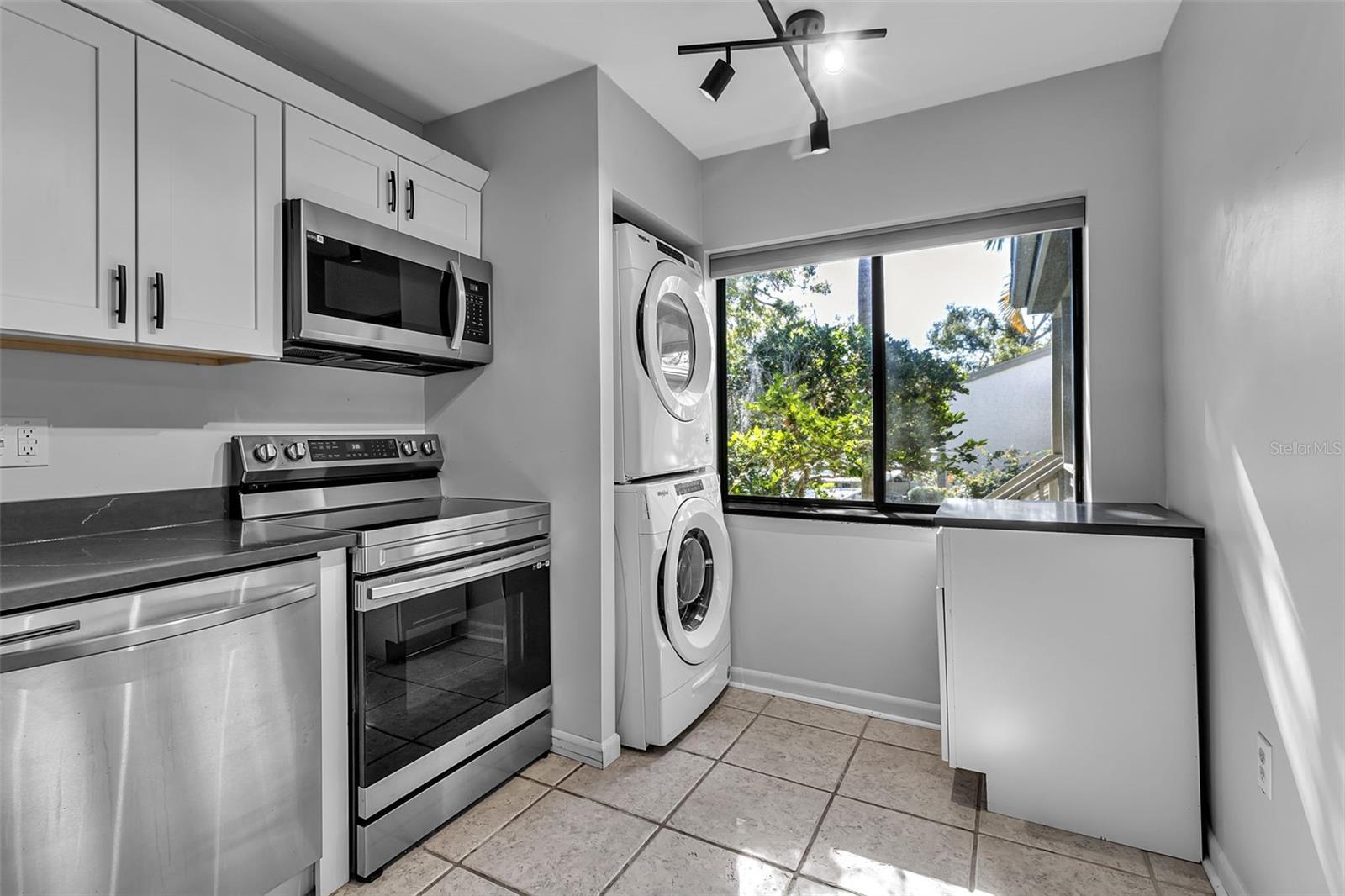 1508 PELICAN COVE RD #231