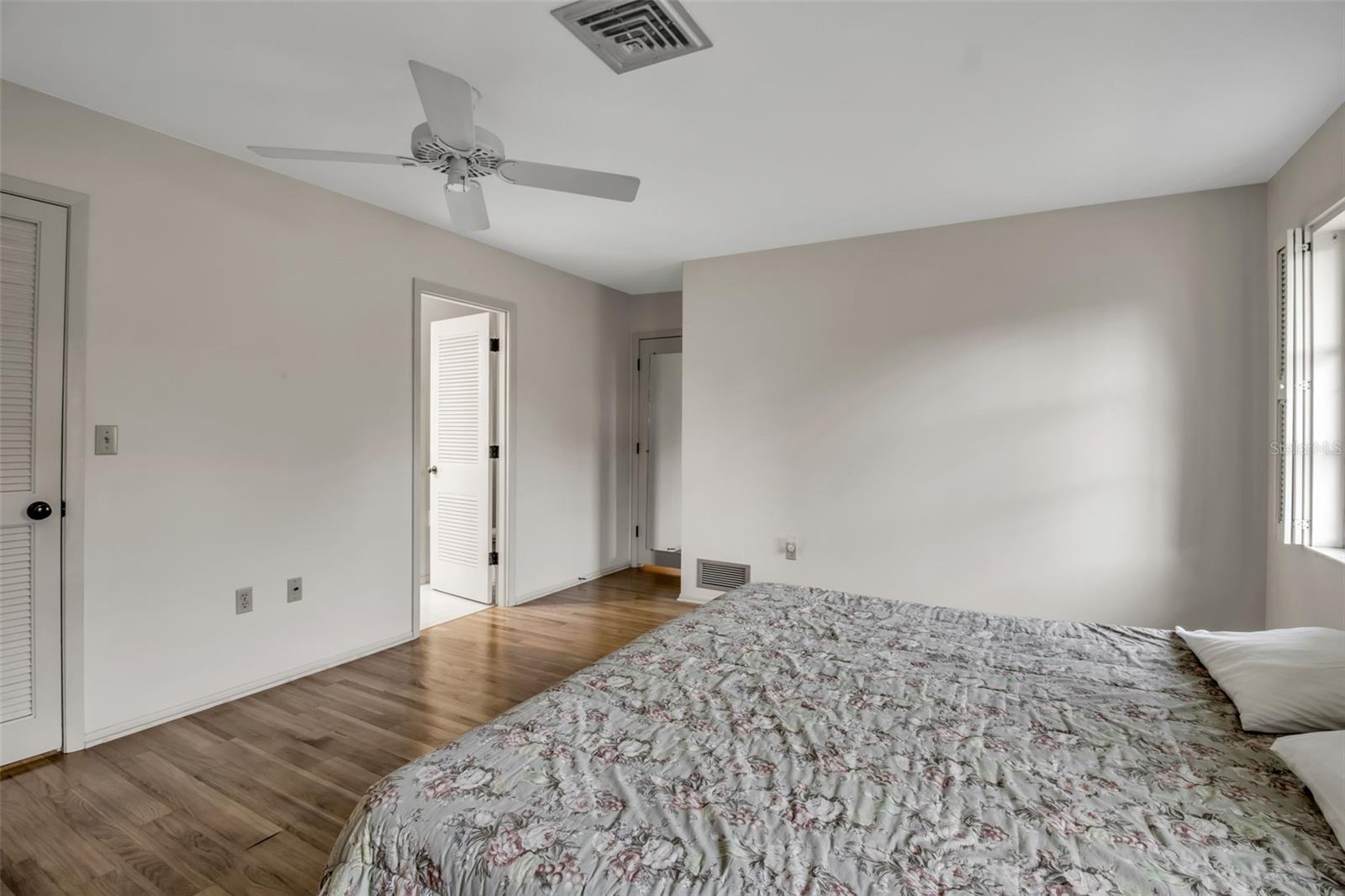 509 SPOONBILL WAY