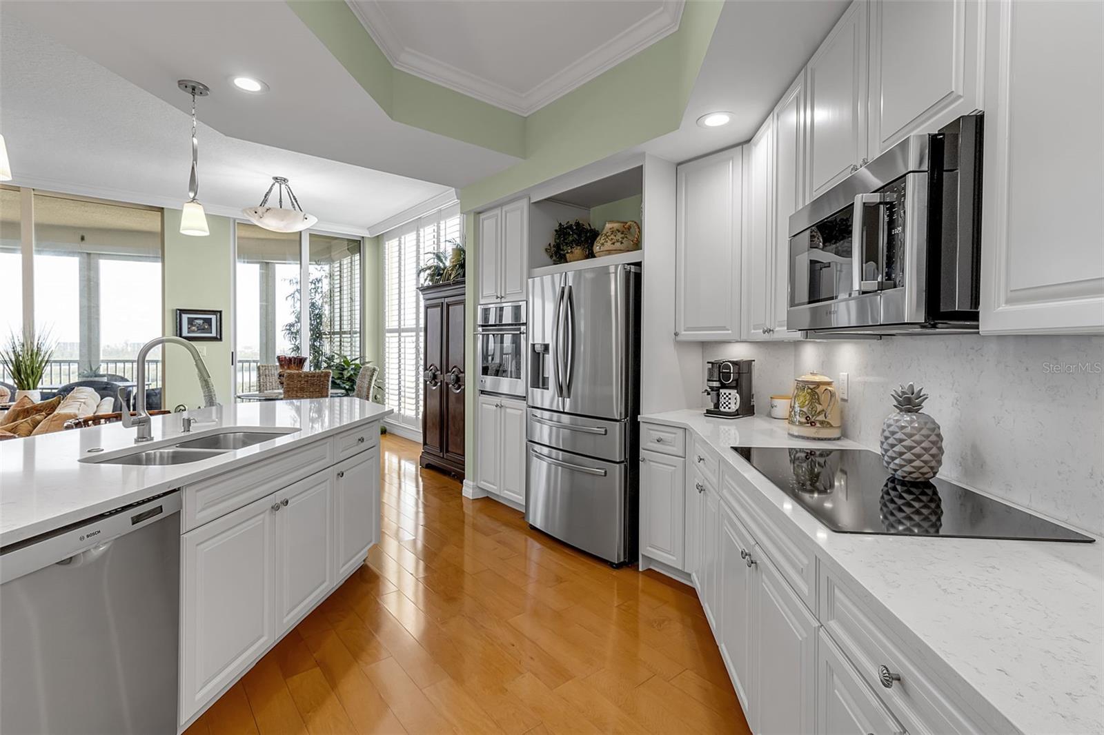 409 N POINT RD #1003