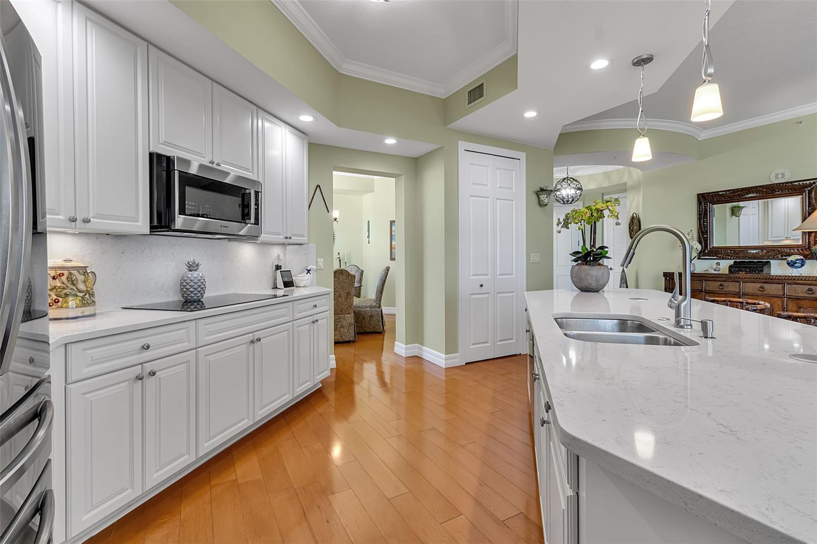 409 N POINT RD #1003