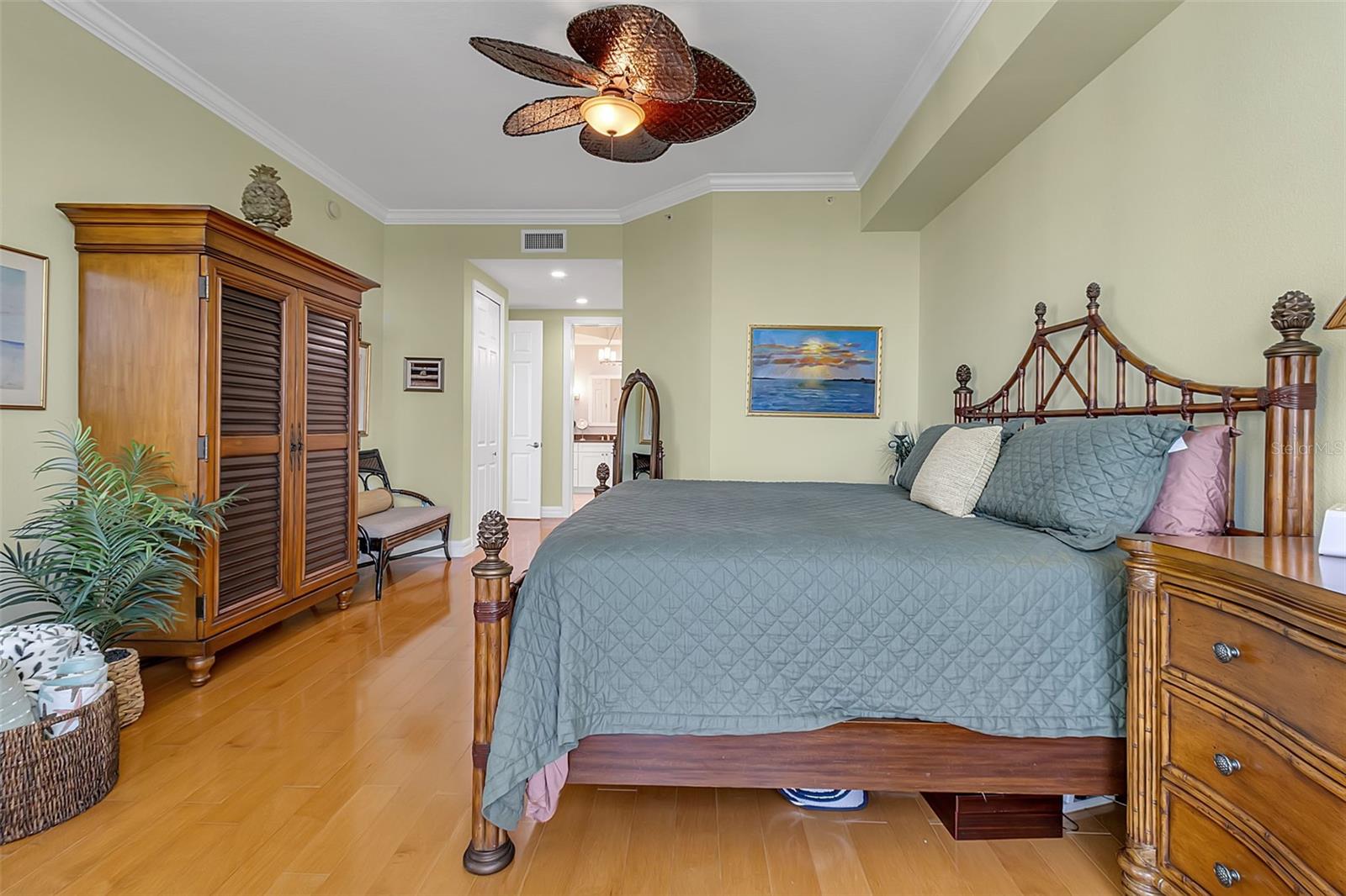 409 N POINT RD #1003