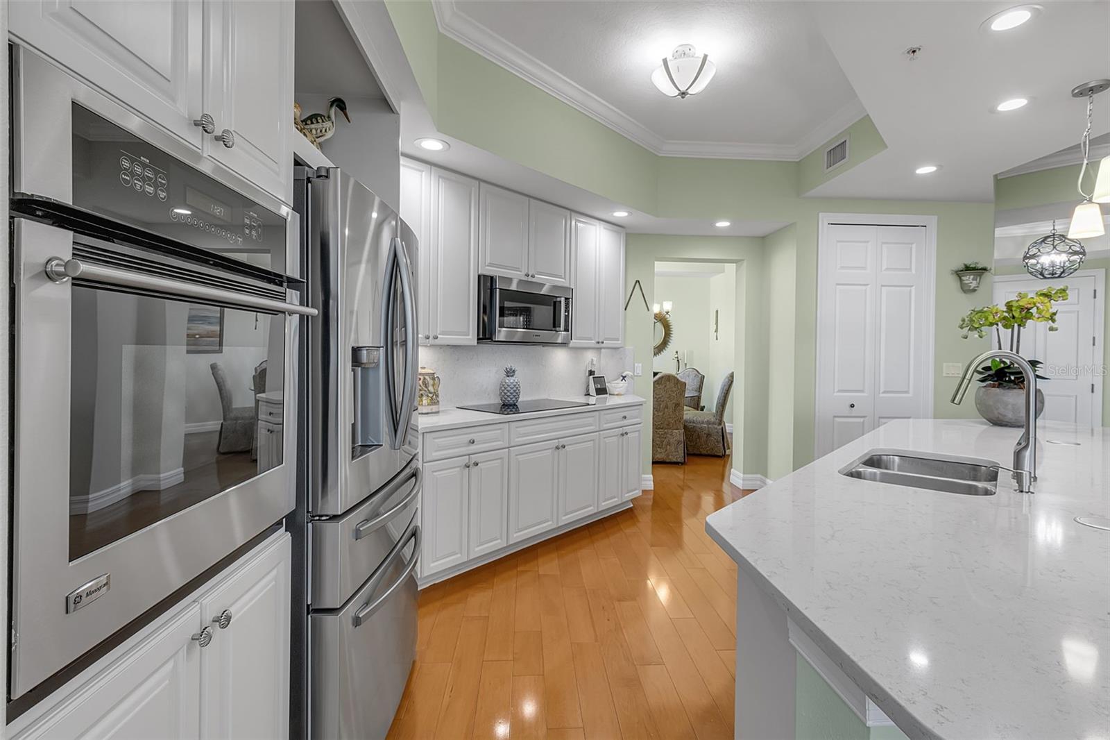 409 N POINT RD #1003