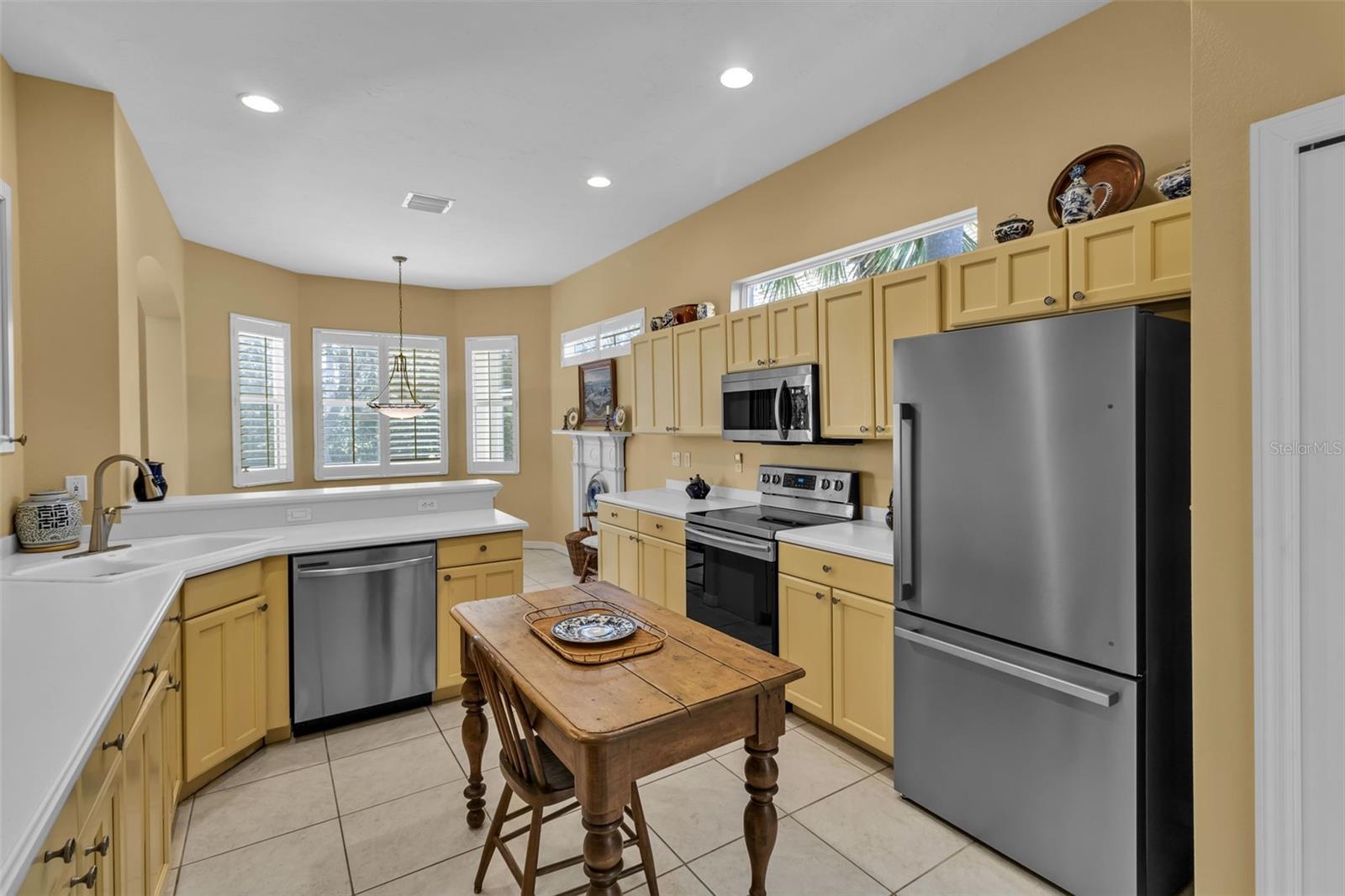 7192 RUE DE PALISADES #12