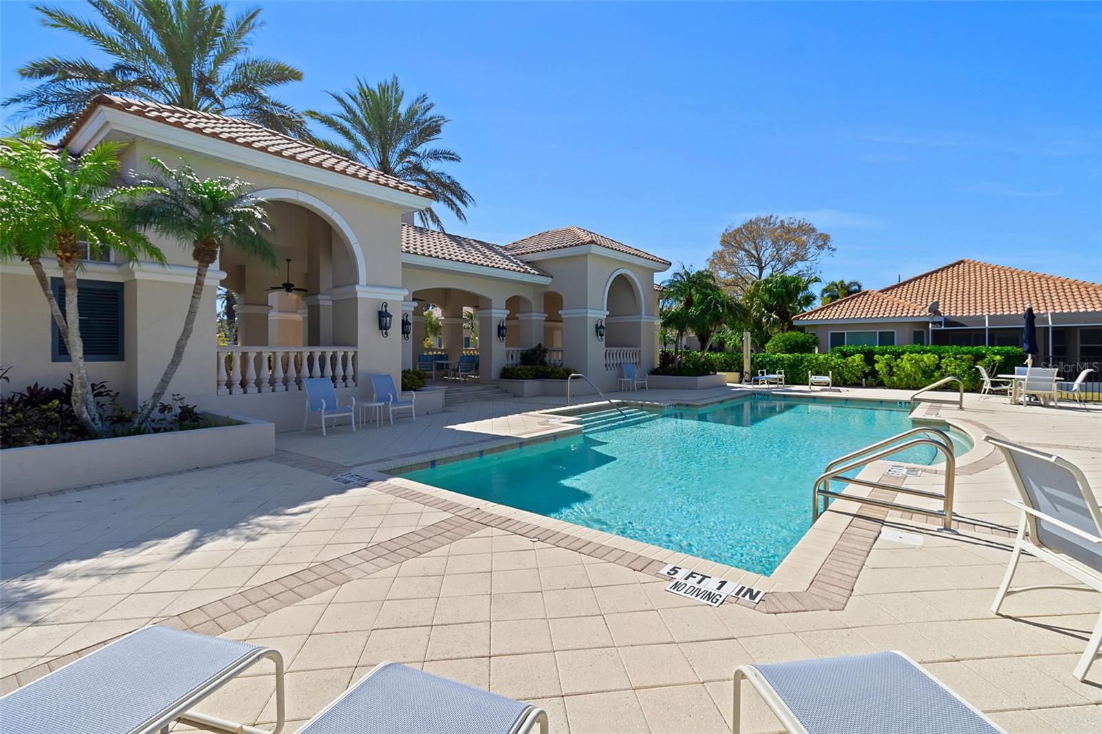 7192 RUE DE PALISADES #12