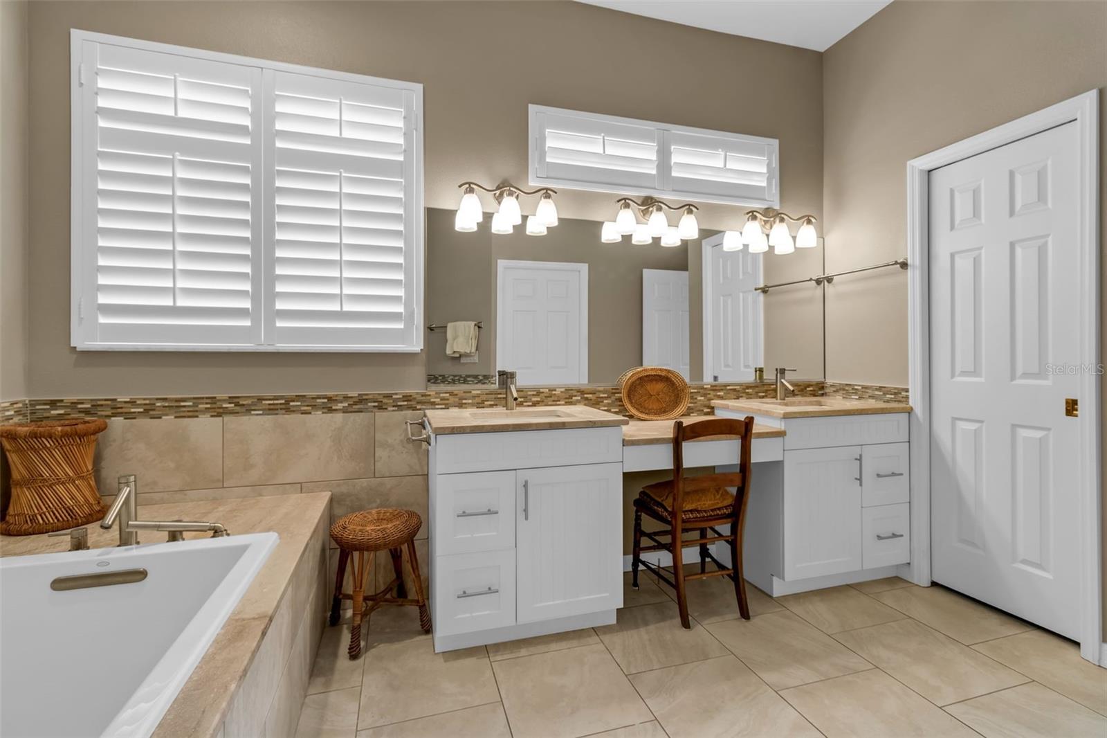 7192 RUE DE PALISADES #12