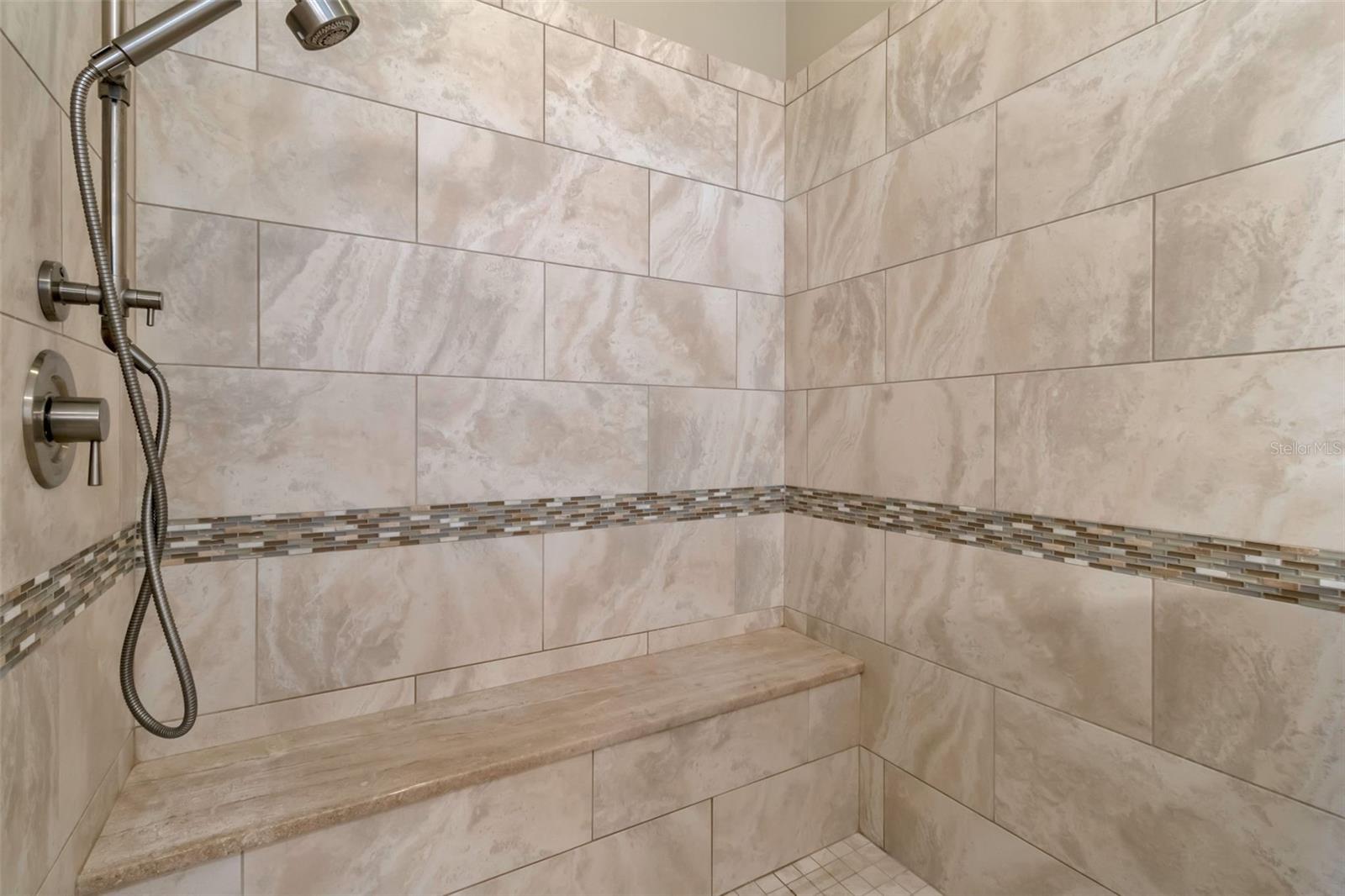 7192 RUE DE PALISADES #12