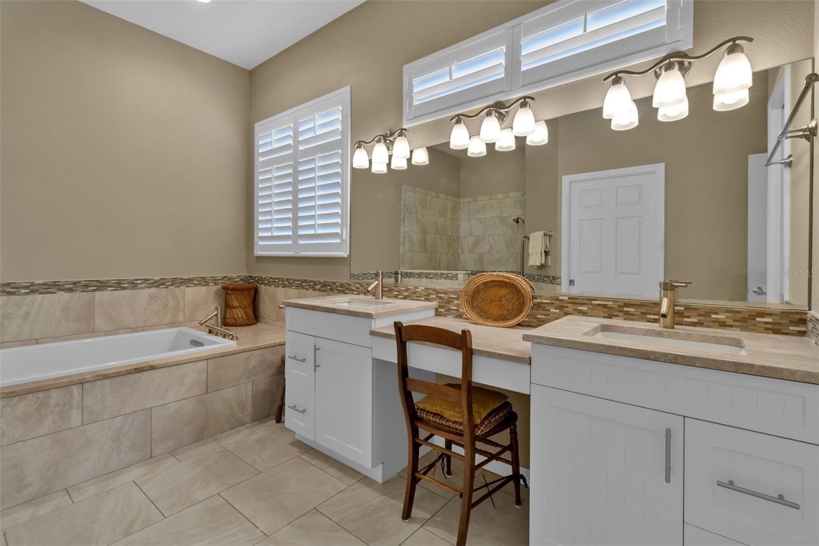 7192 RUE DE PALISADES #12