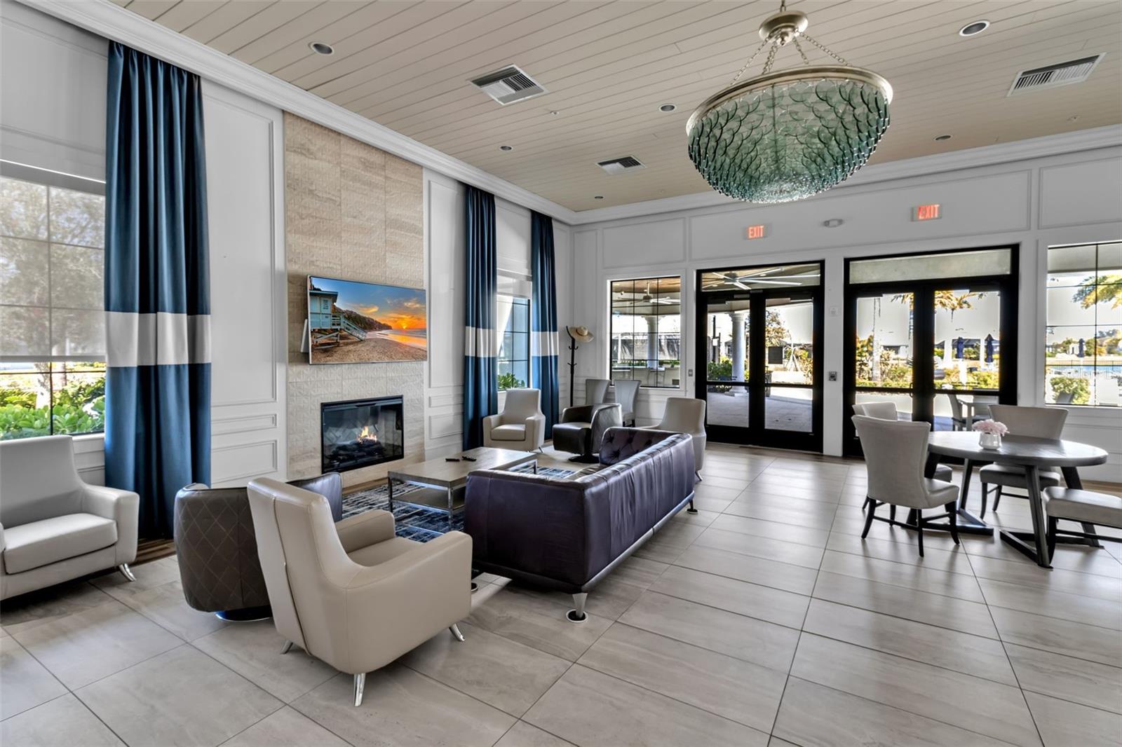 5649 LONG SHORE LOOP