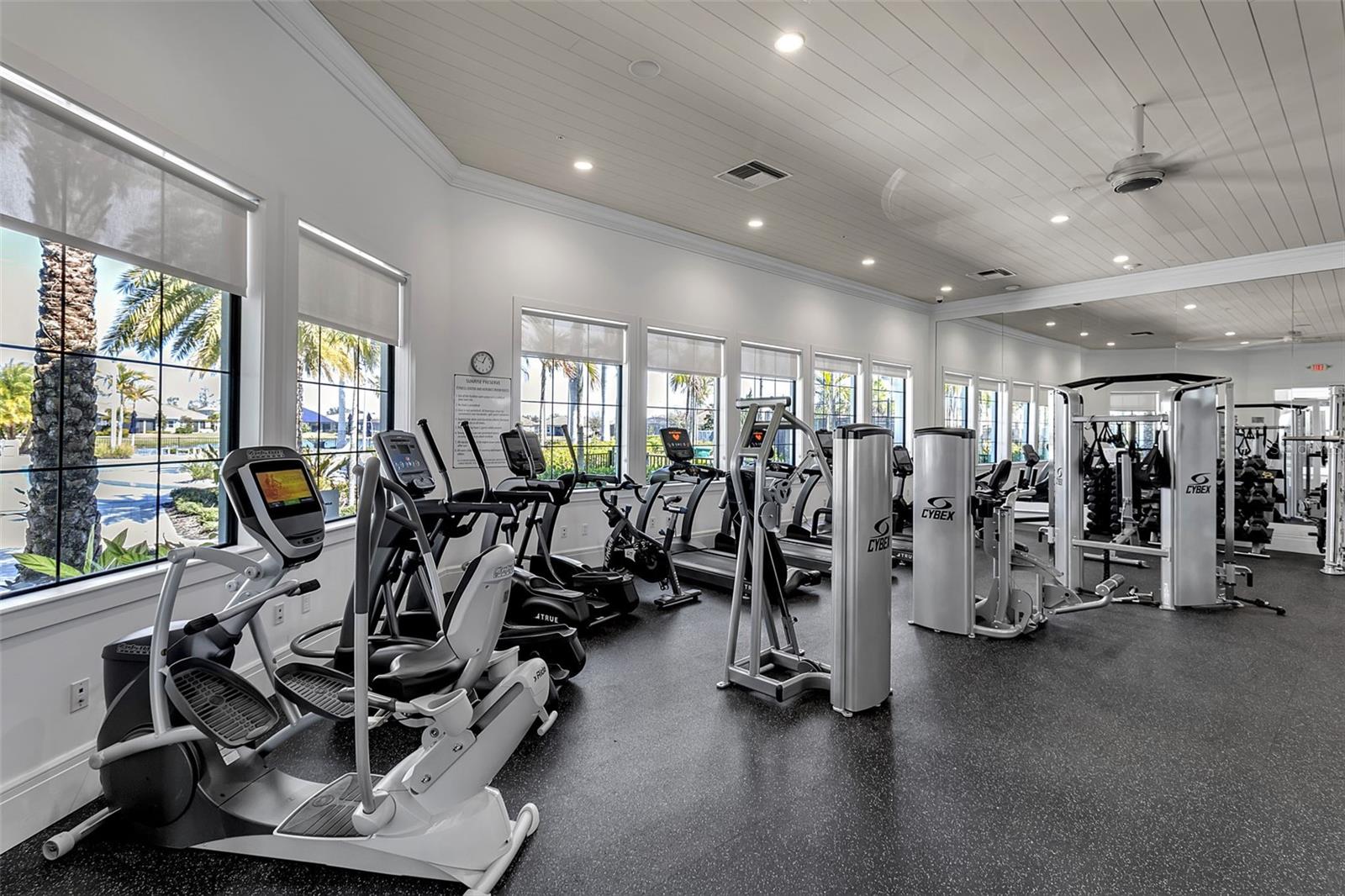 5649 LONG SHORE LOOP