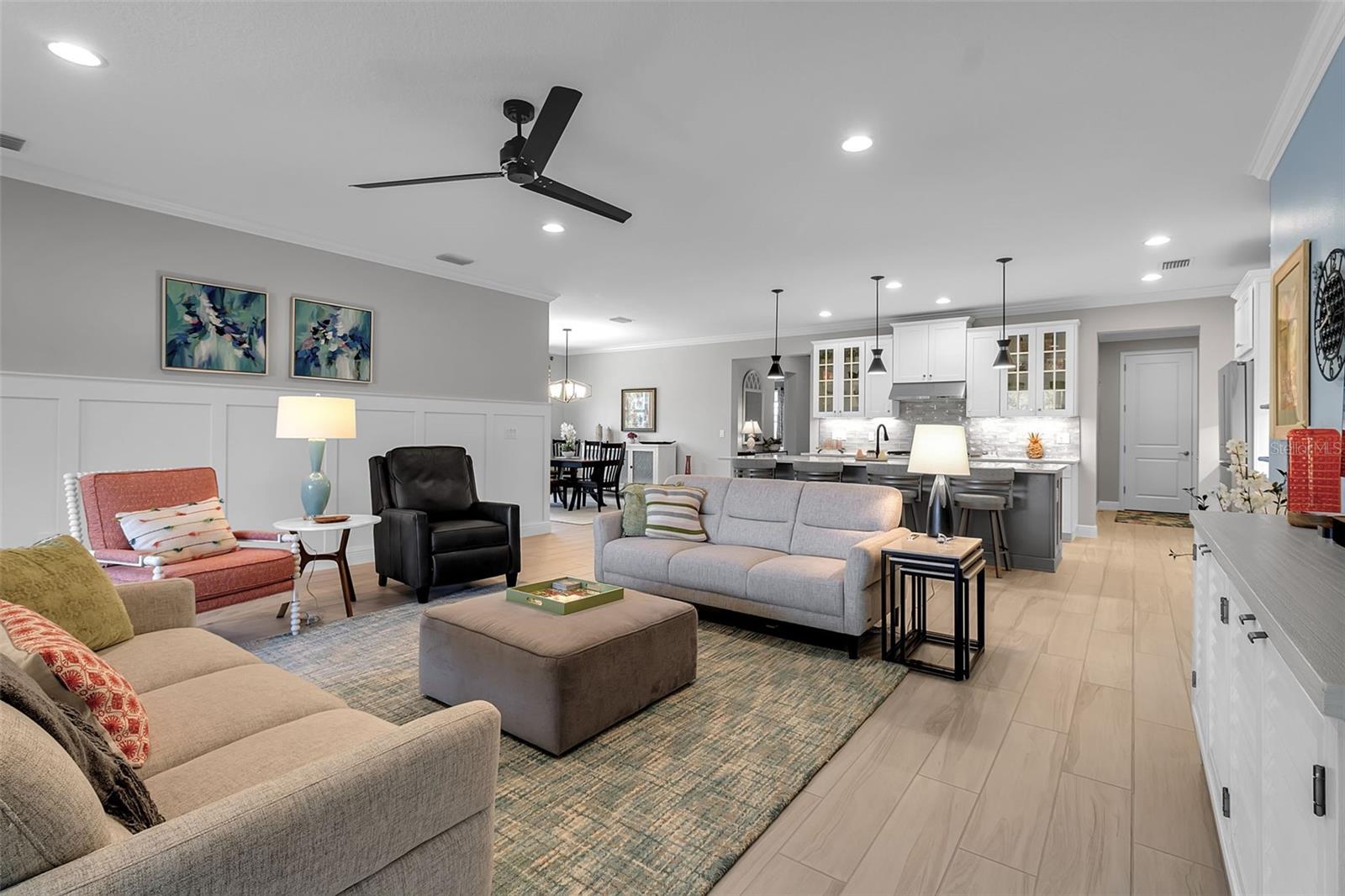 5649 LONG SHORE LOOP