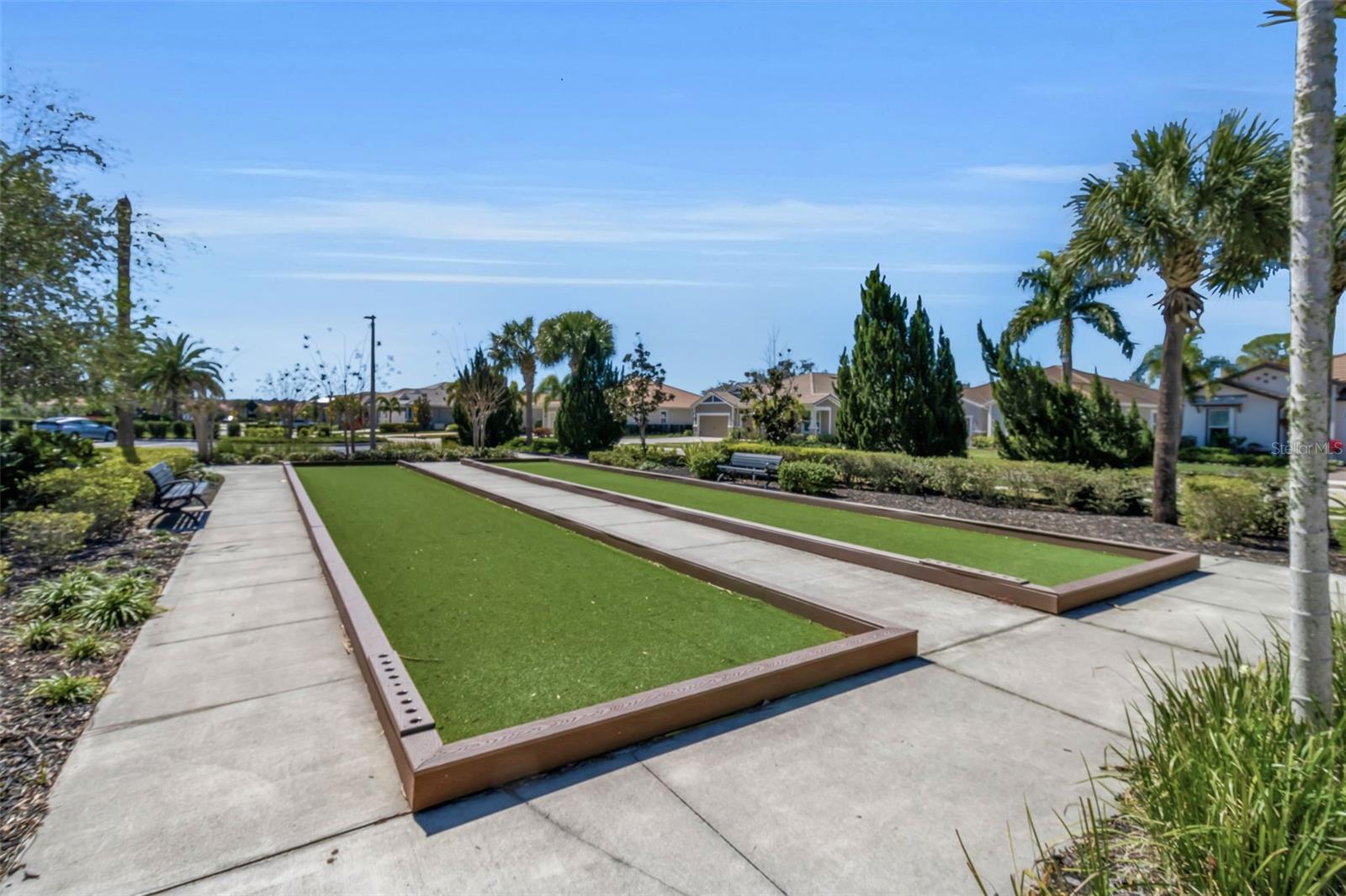 5649 LONG SHORE LOOP