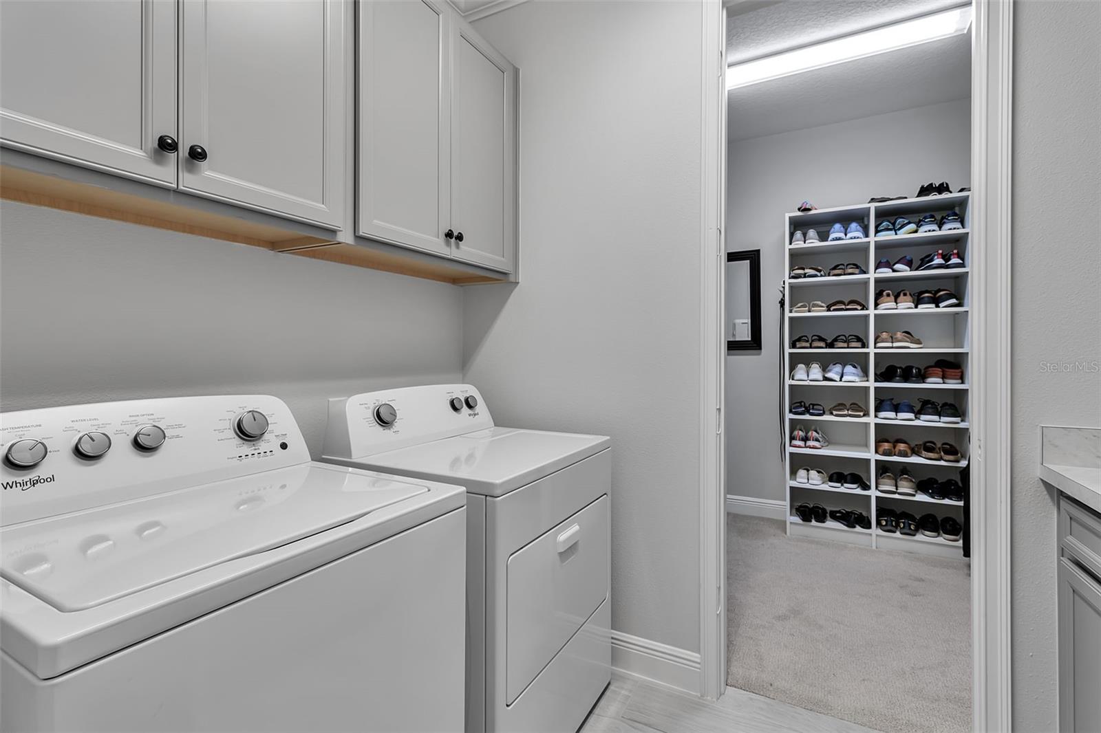 5649 LONG SHORE LOOP