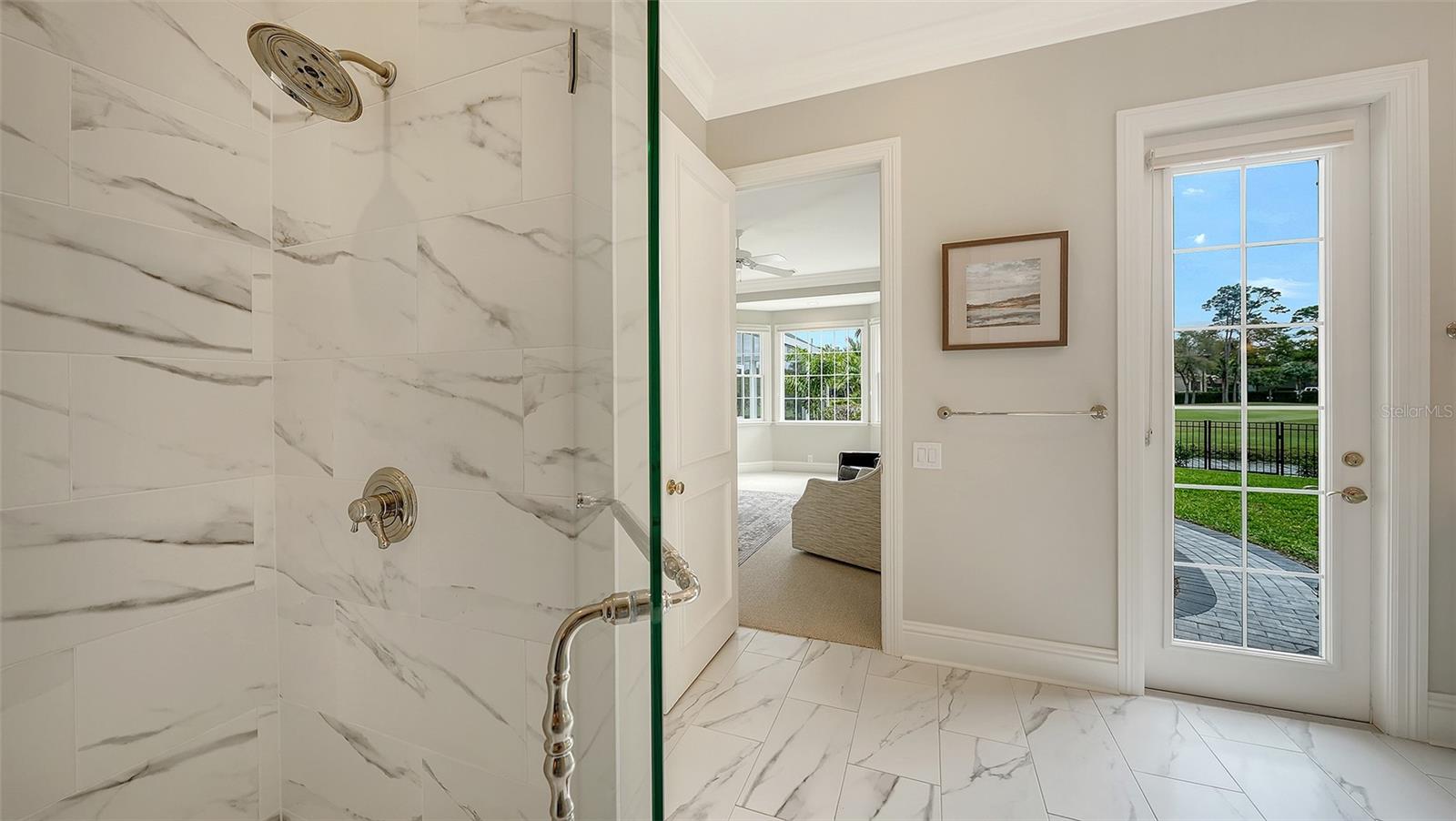 228 SAINT JAMES PARK