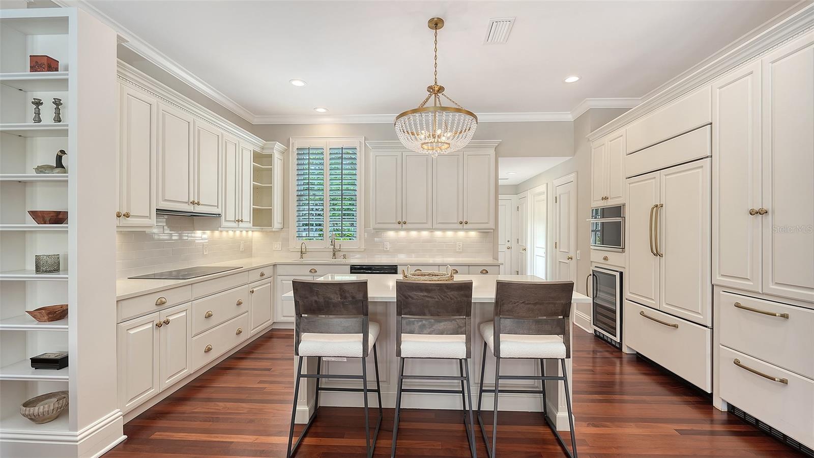 228 SAINT JAMES PARK