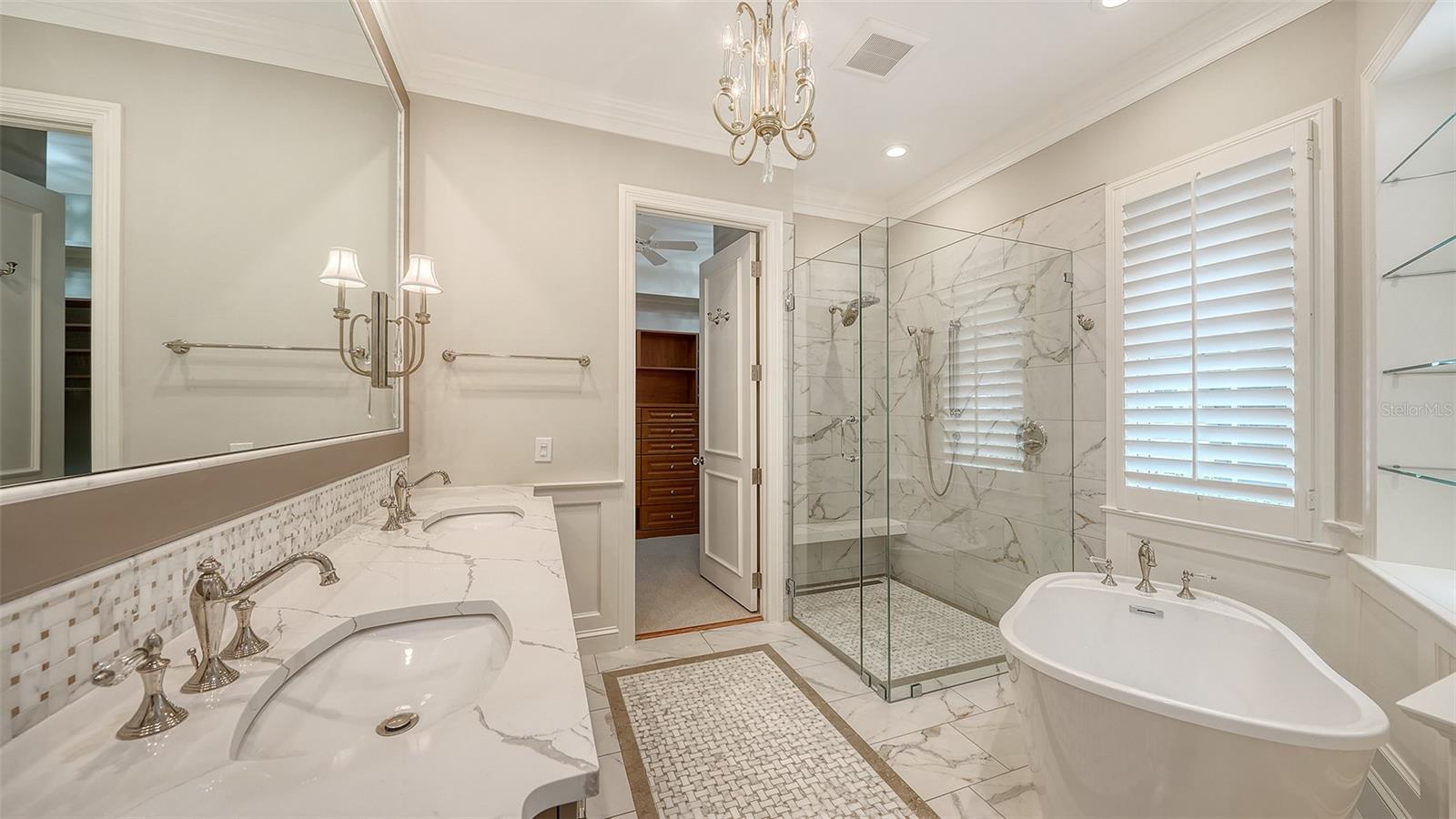 228 SAINT JAMES PARK