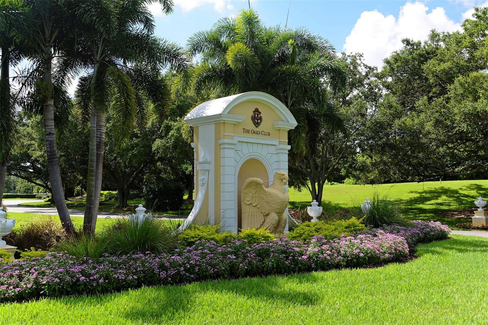 228 SAINT JAMES PARK