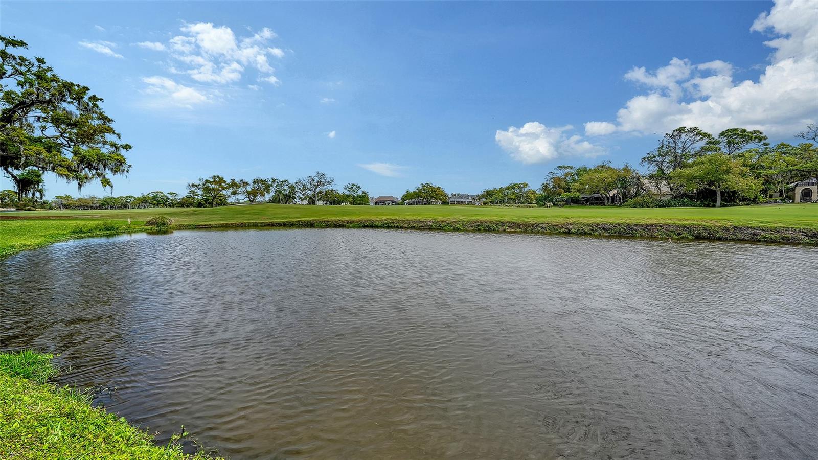 228 SAINT JAMES PARK