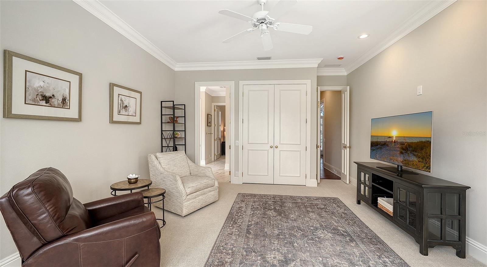 228 SAINT JAMES PARK