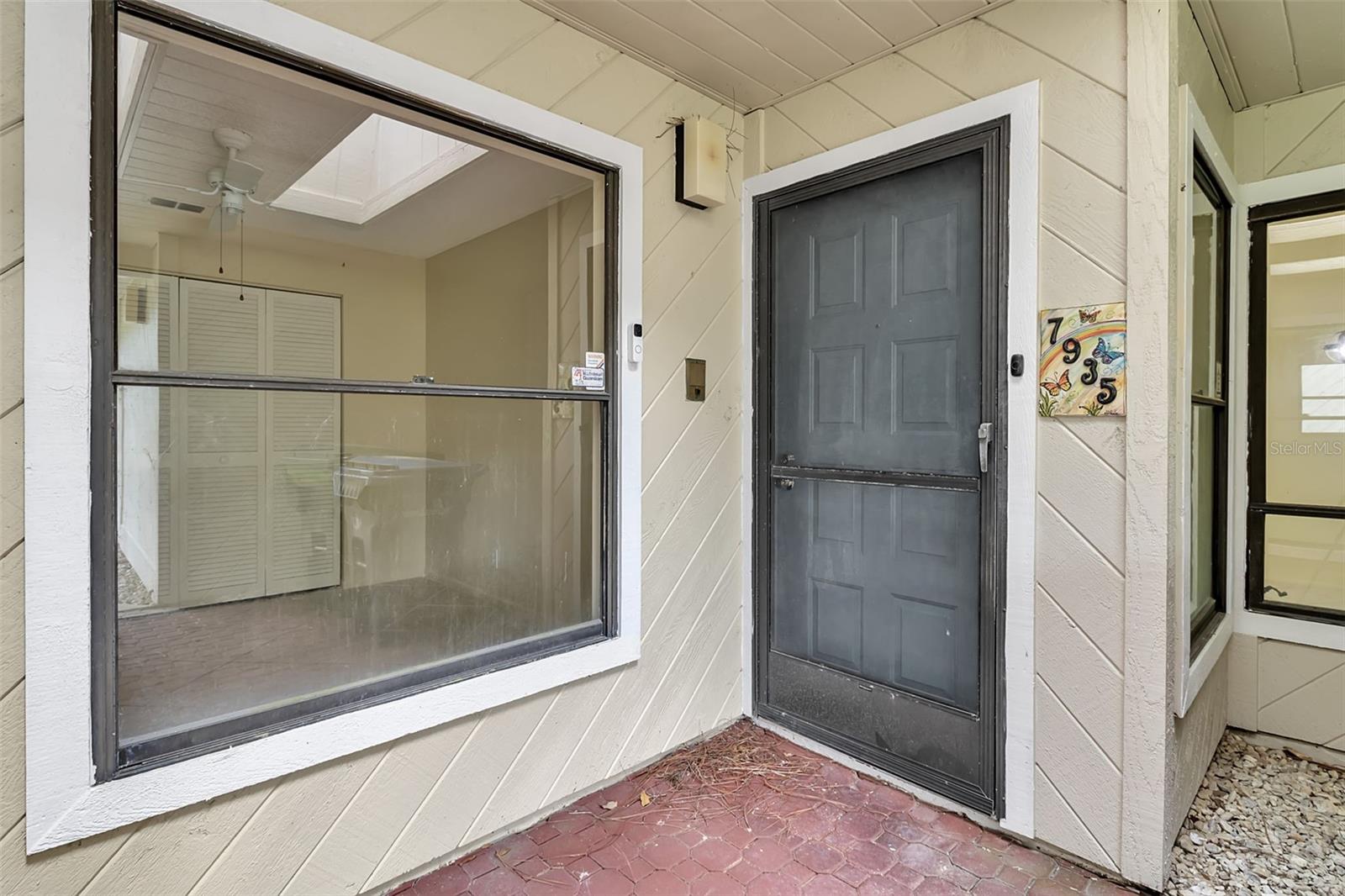 7935 WOODPOINTE CT #21