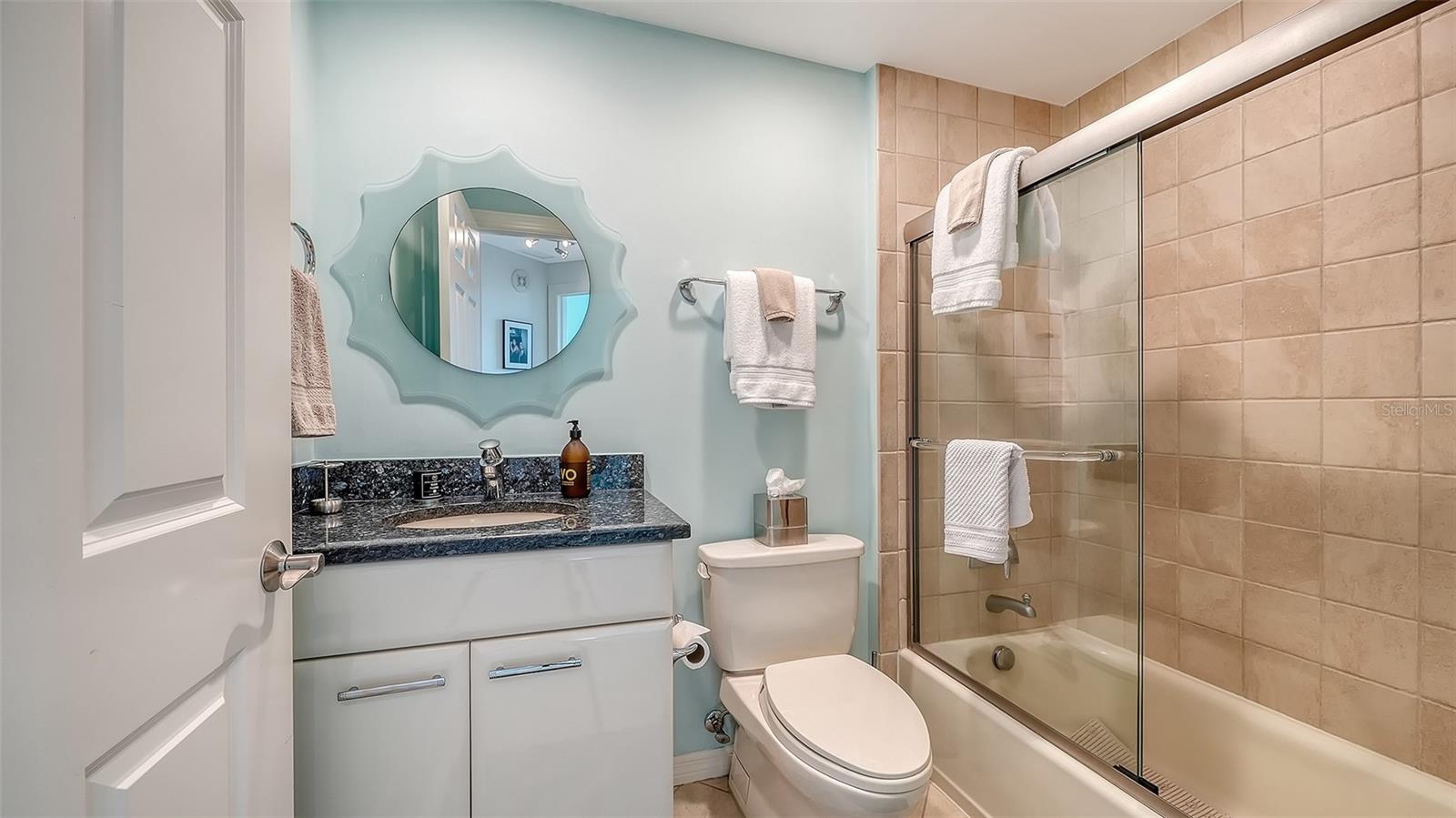 409 NORTH POINT RD #401