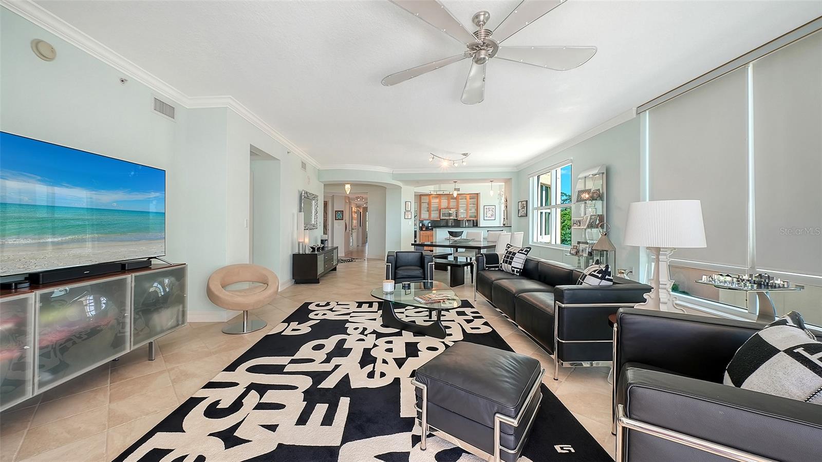 409 NORTH POINT RD #401