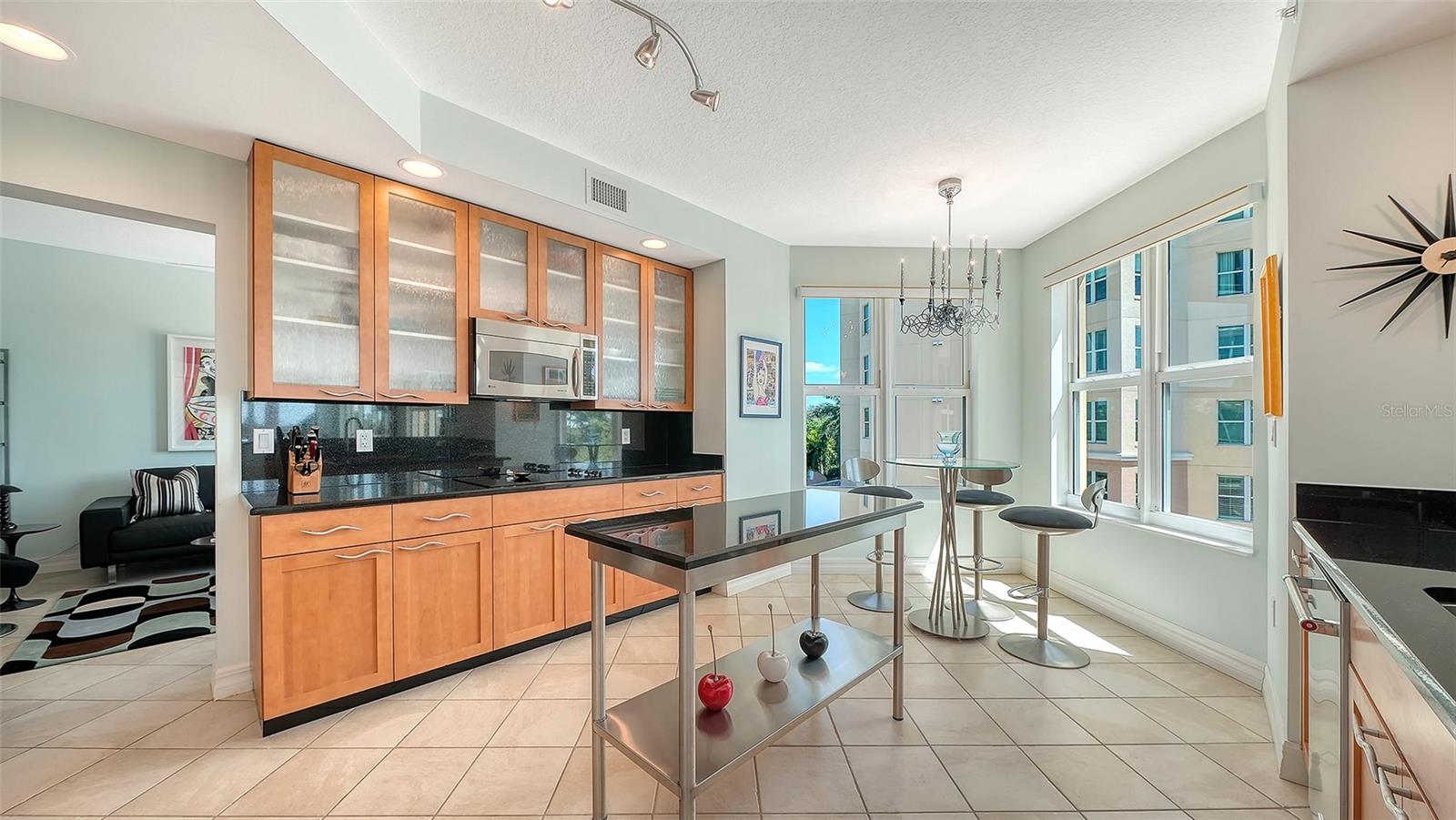 409 NORTH POINT RD #401