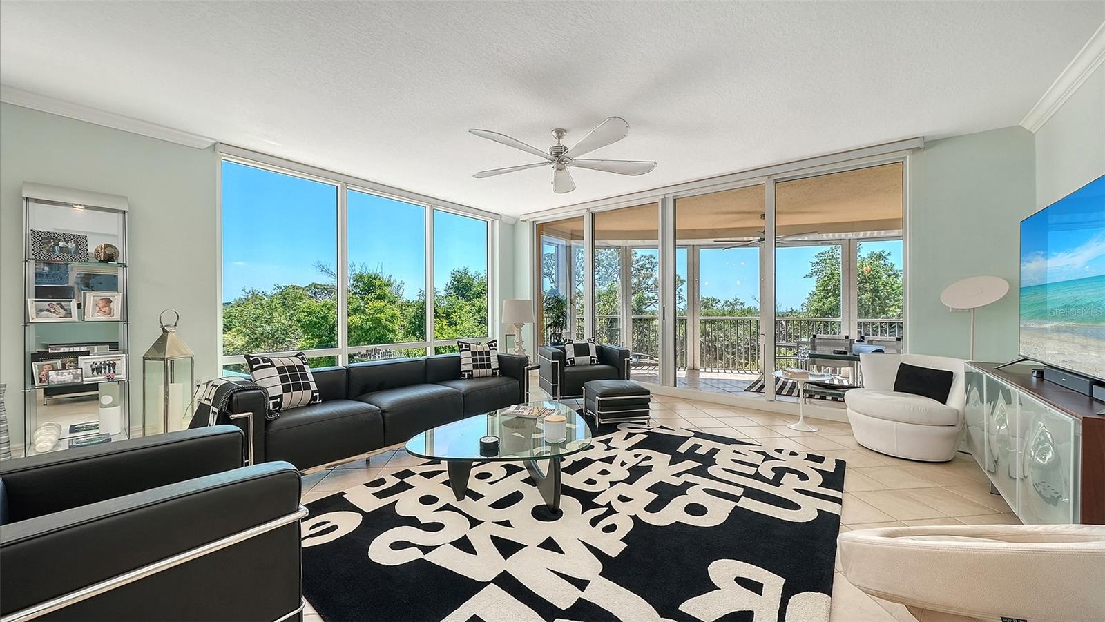 409 NORTH POINT RD #401