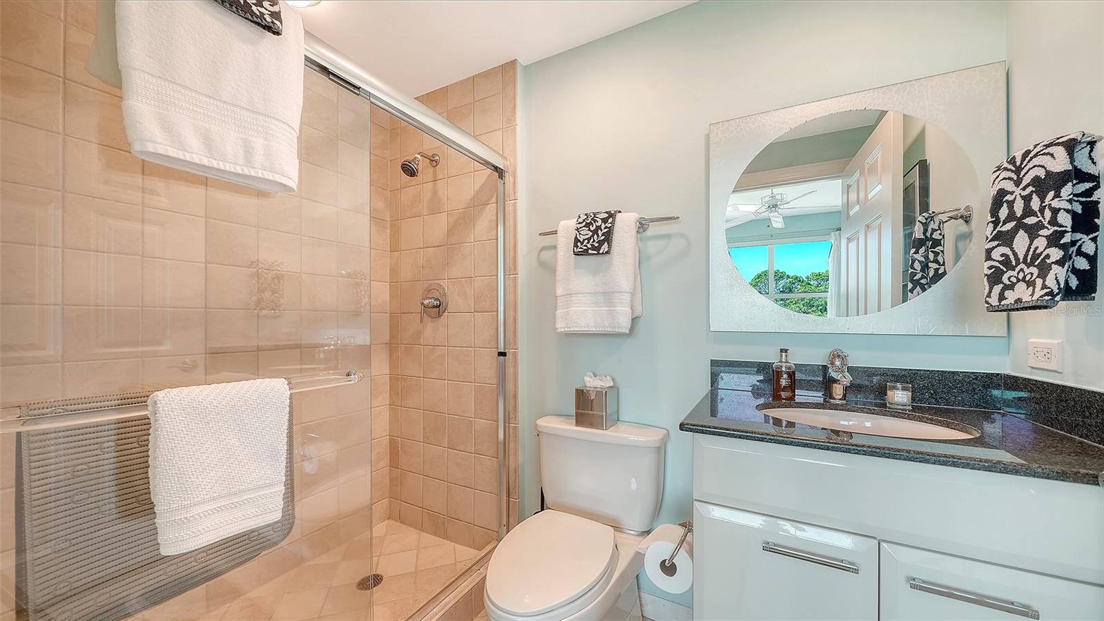 409 NORTH POINT RD #401