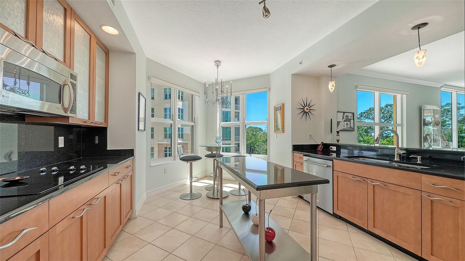 409 NORTH POINT RD #401