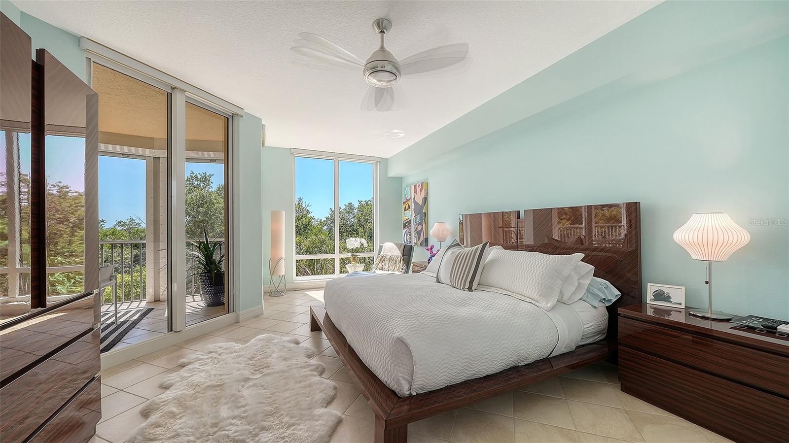 409 NORTH POINT RD #401