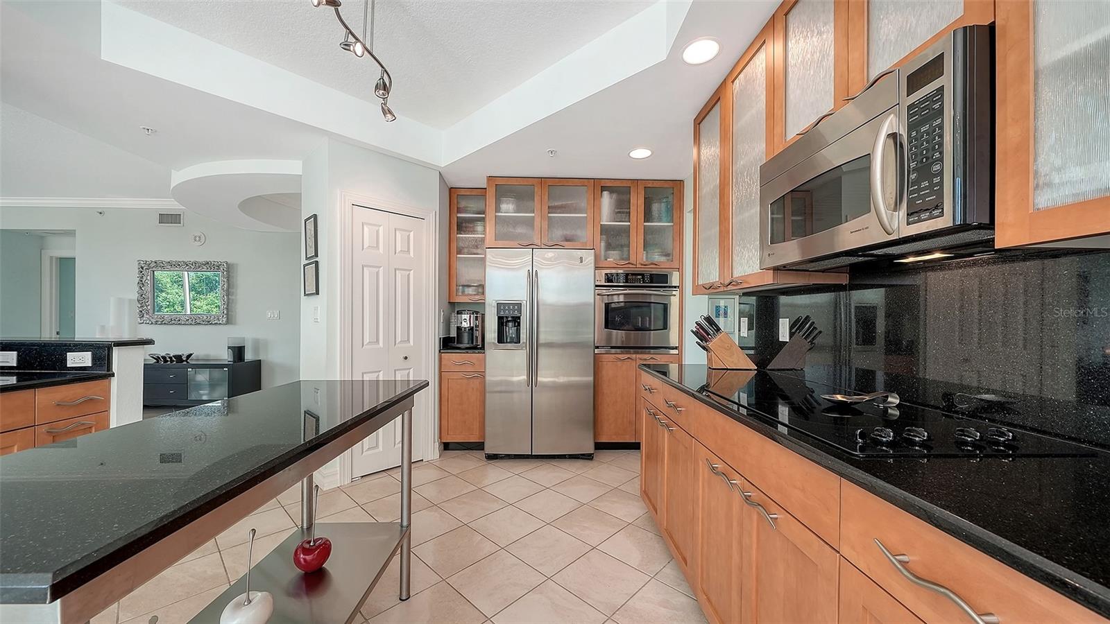 409 NORTH POINT RD #401